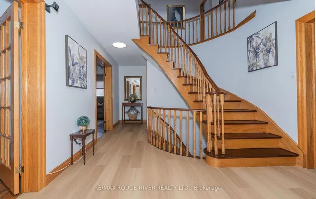 Additional property image - 89 Invermarge Dr
