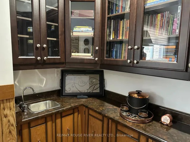 Additional property image - 89 Invermarge Dr