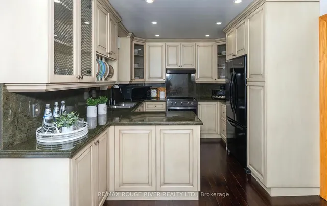 Additional property image - 89 Invermarge Dr