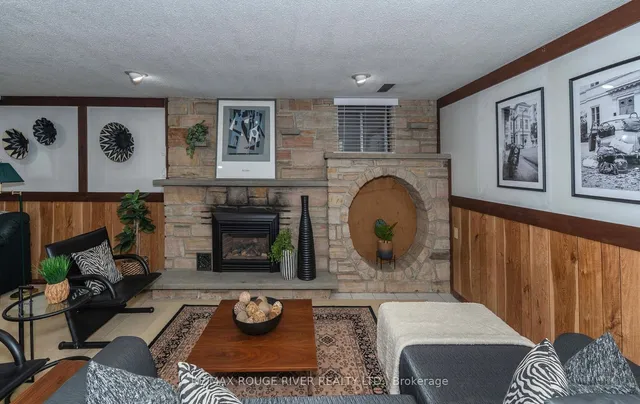 Additional property image - 89 Invermarge Dr
