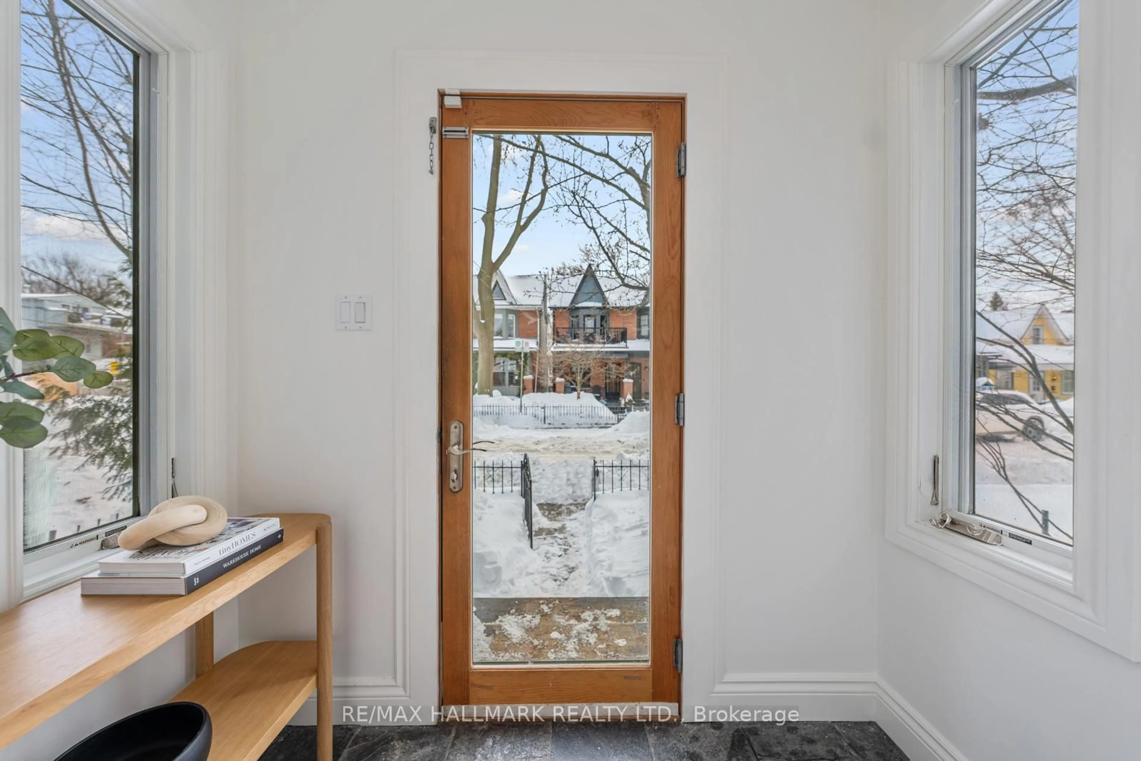 Indoor entryway for 12 Audley Ave, Toronto Ontario M4M 1P6