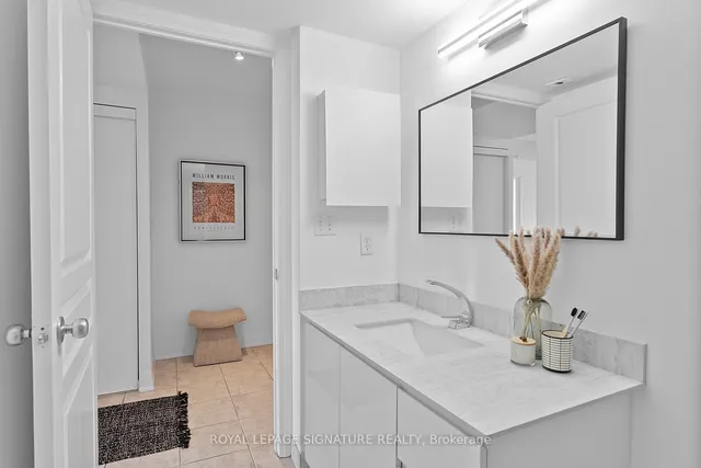 Additional property image - 1797 Queen St Unit 402