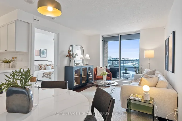 Additional property image - 1797 Queen St Unit 402