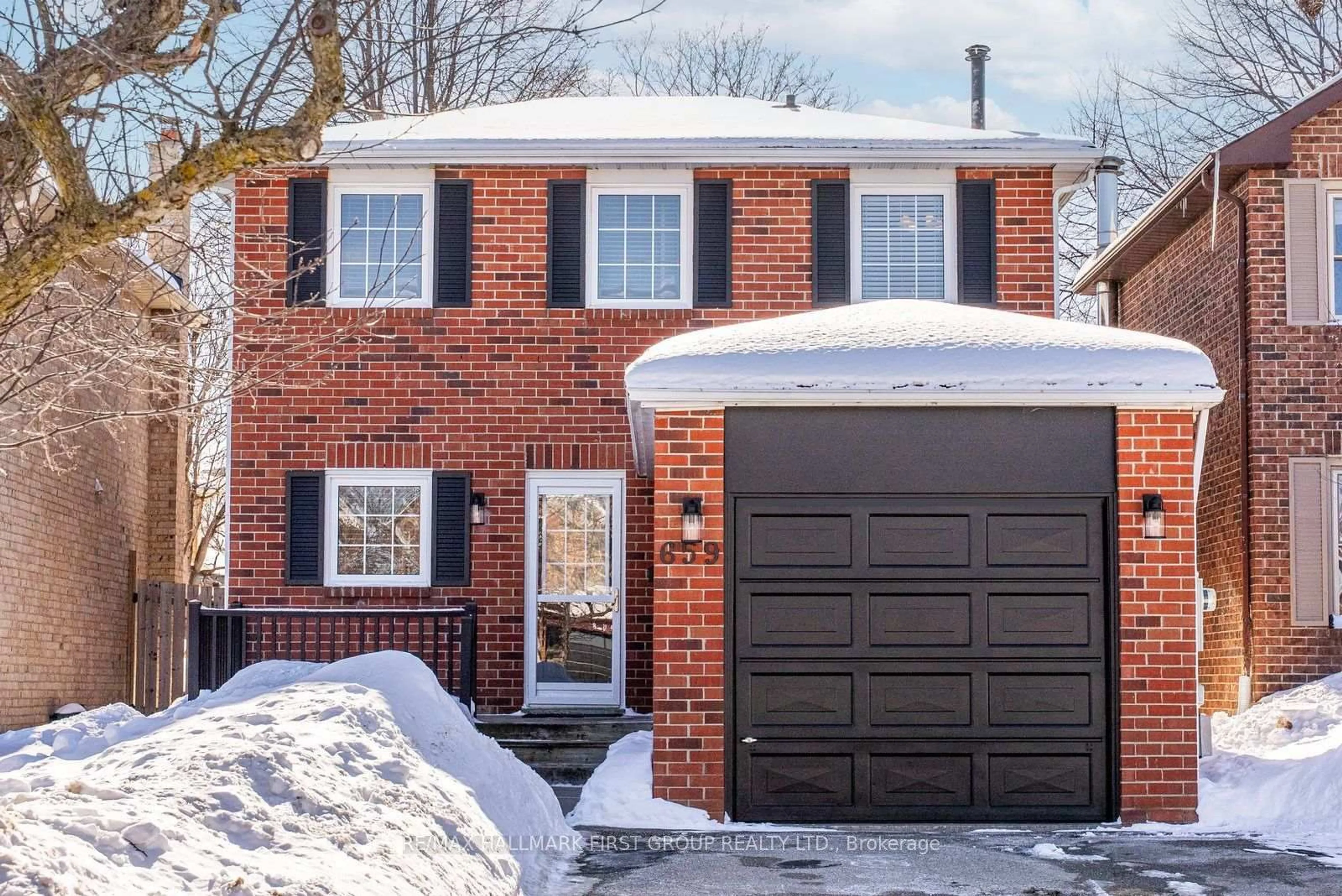 Home with brick exterior material, street for 659 Sultana Sq, Pickering Ontario L1V 3Y2