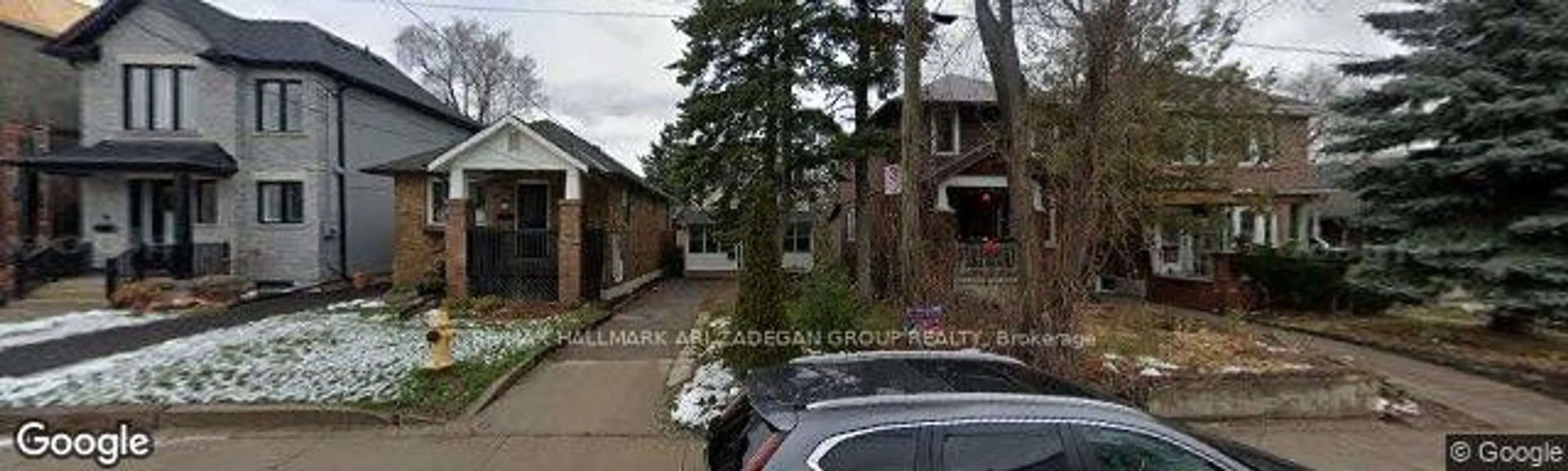 Blurry image for 14 Orley Ave, Toronto Ontario M4C 2B9