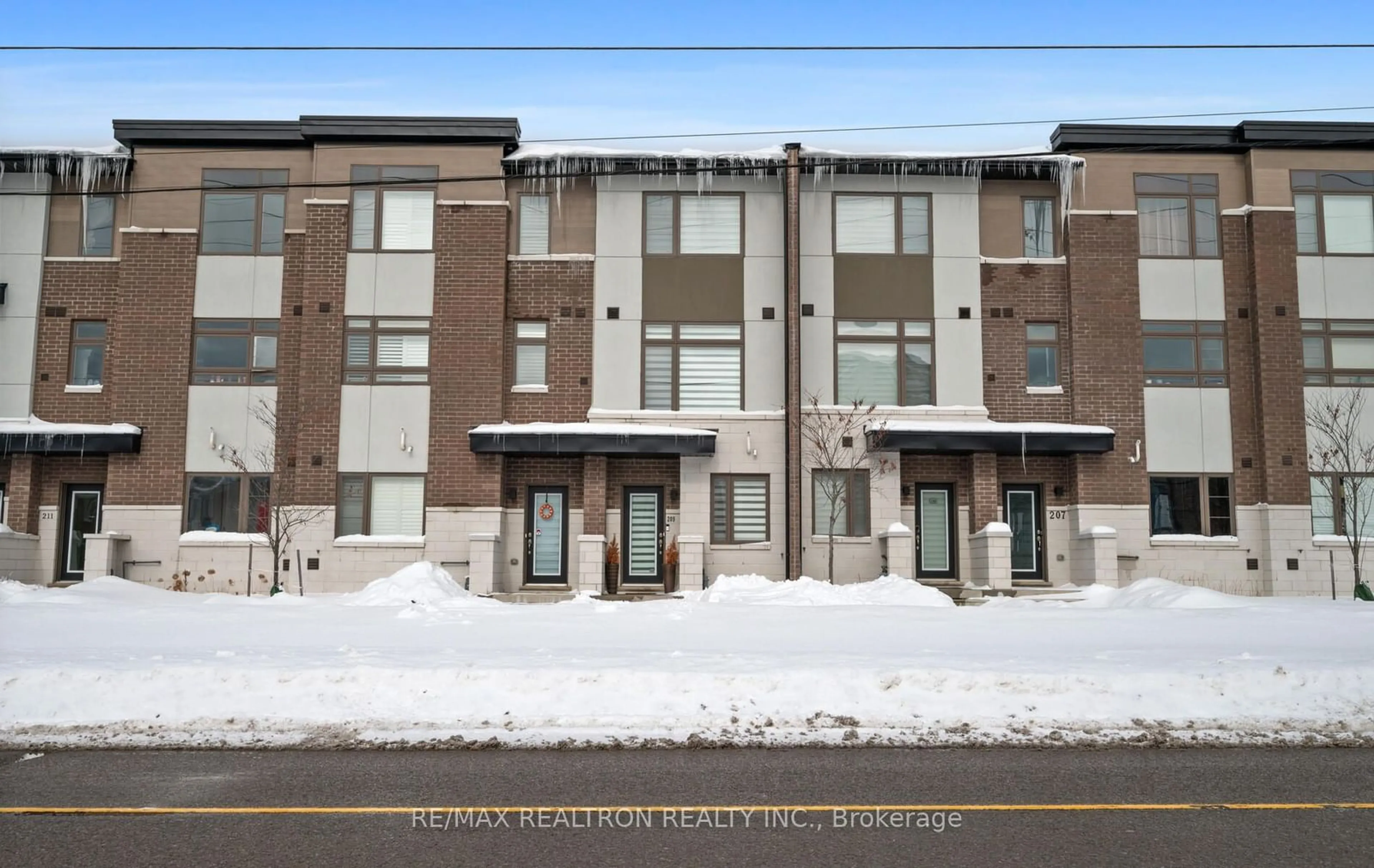 Home with brick exterior material, street for 250 FINCH Ave #209, Pickering Ontario L1V 0G6