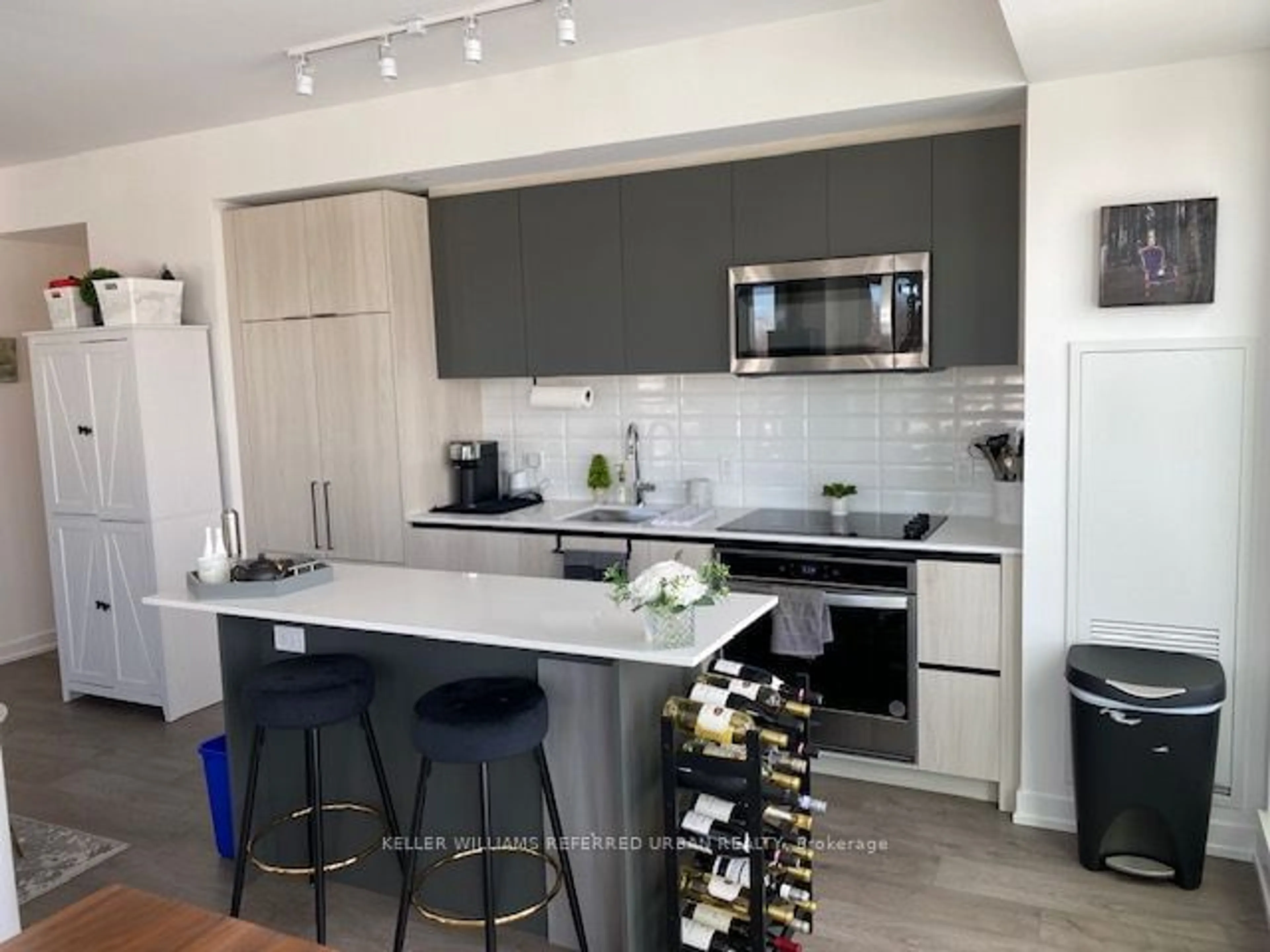 Open concept kitchen, unknown for 150 Logan Ave #532, Toronto Ontario M4M 0E4