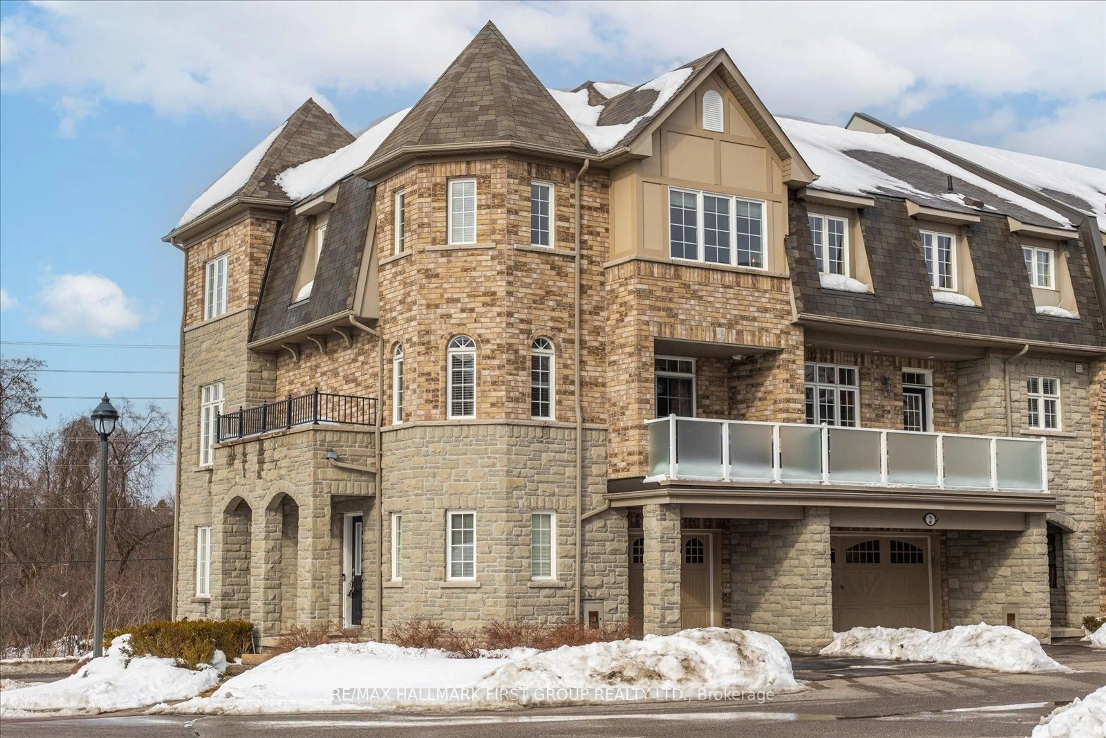 Home with brick exterior material, street for 1701 Finch Ave #1, Pickering Ontario L1V 0B7