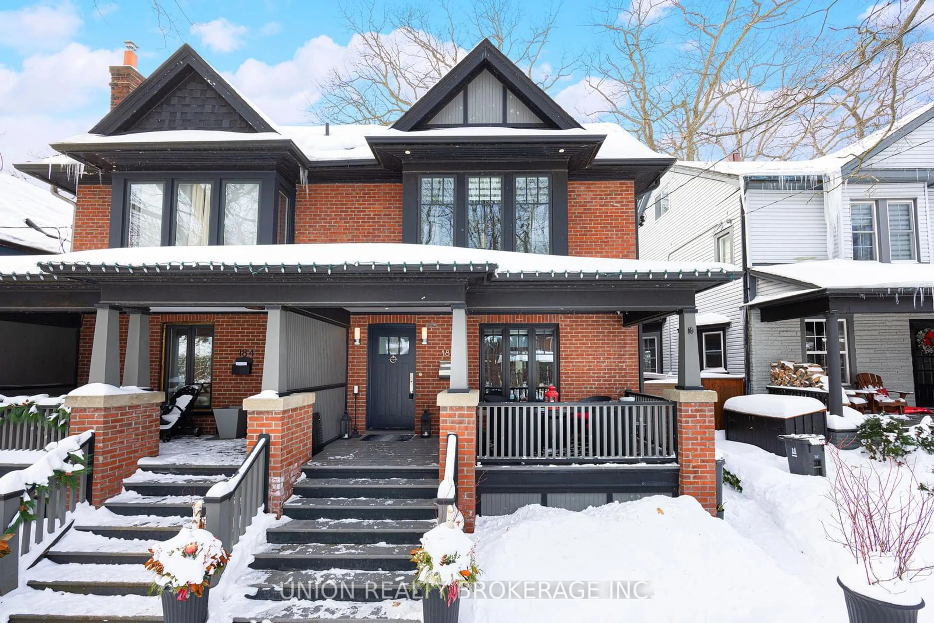 Home with brick exterior material, street for 186 Beech Ave, Toronto Ontario M4E 3H9