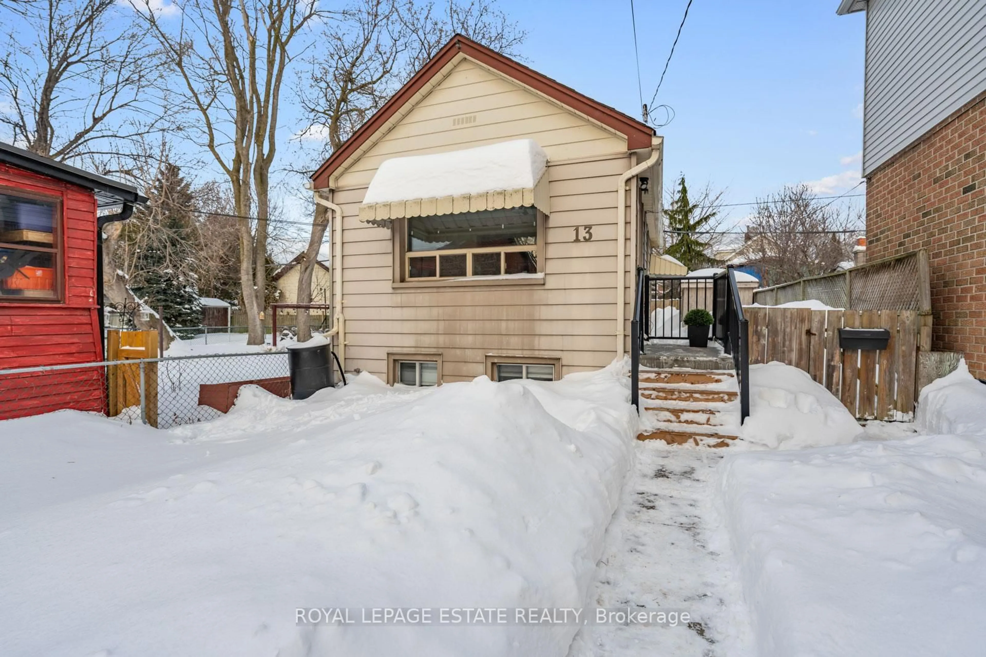 Shed for 13 Mystic Ave, Toronto Ontario M1L 4G6