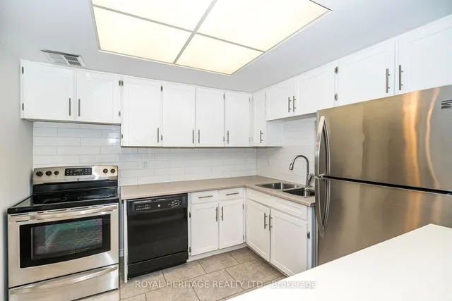 Additional property image - 10 Dean Park Rd Unit 313