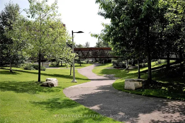 Additional property image - 151 Village Green Sq Unit 2805