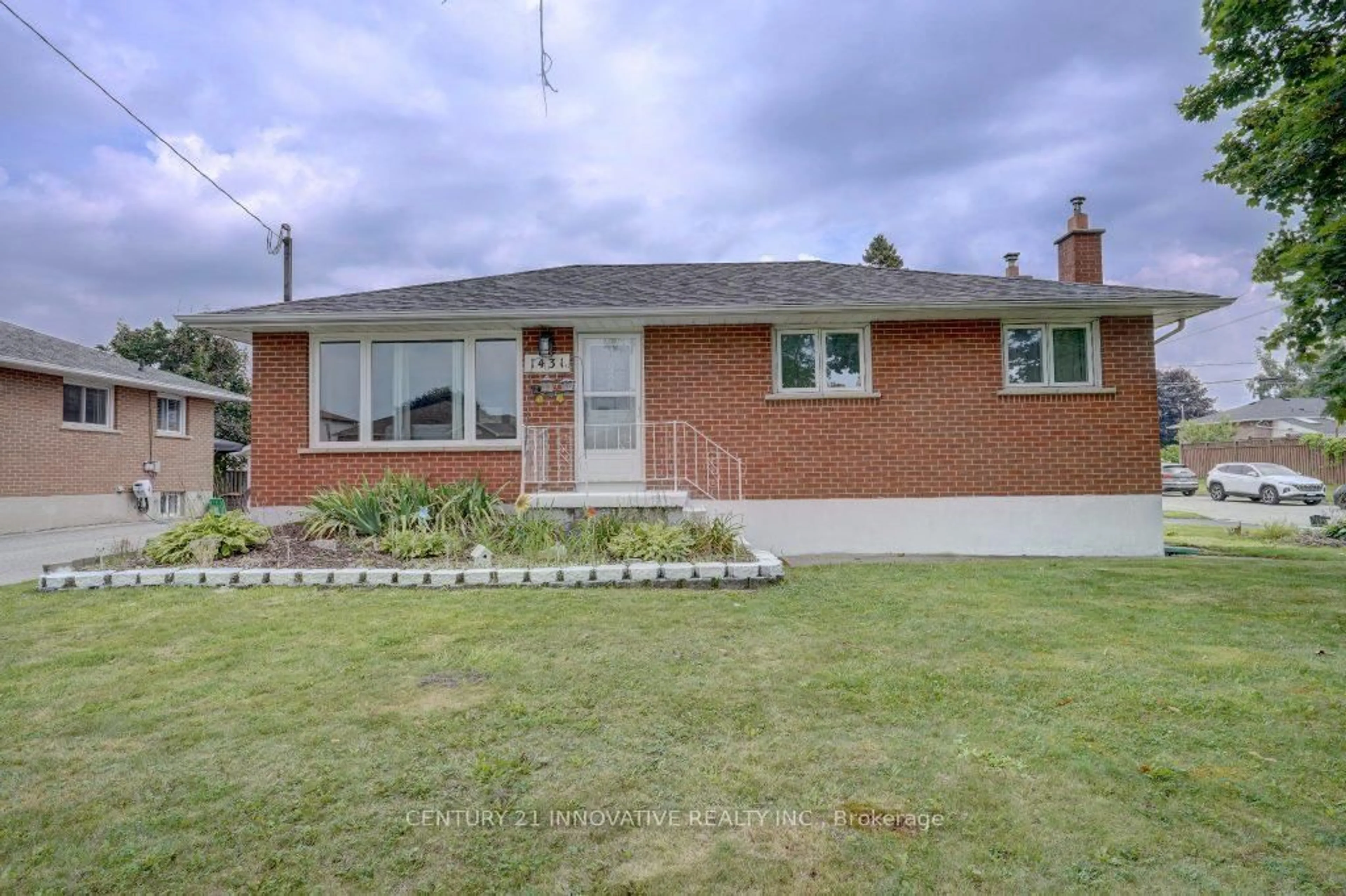 Home with brick exterior material, street for 1431 Park Rd, Oshawa Ontario L1J 4K4