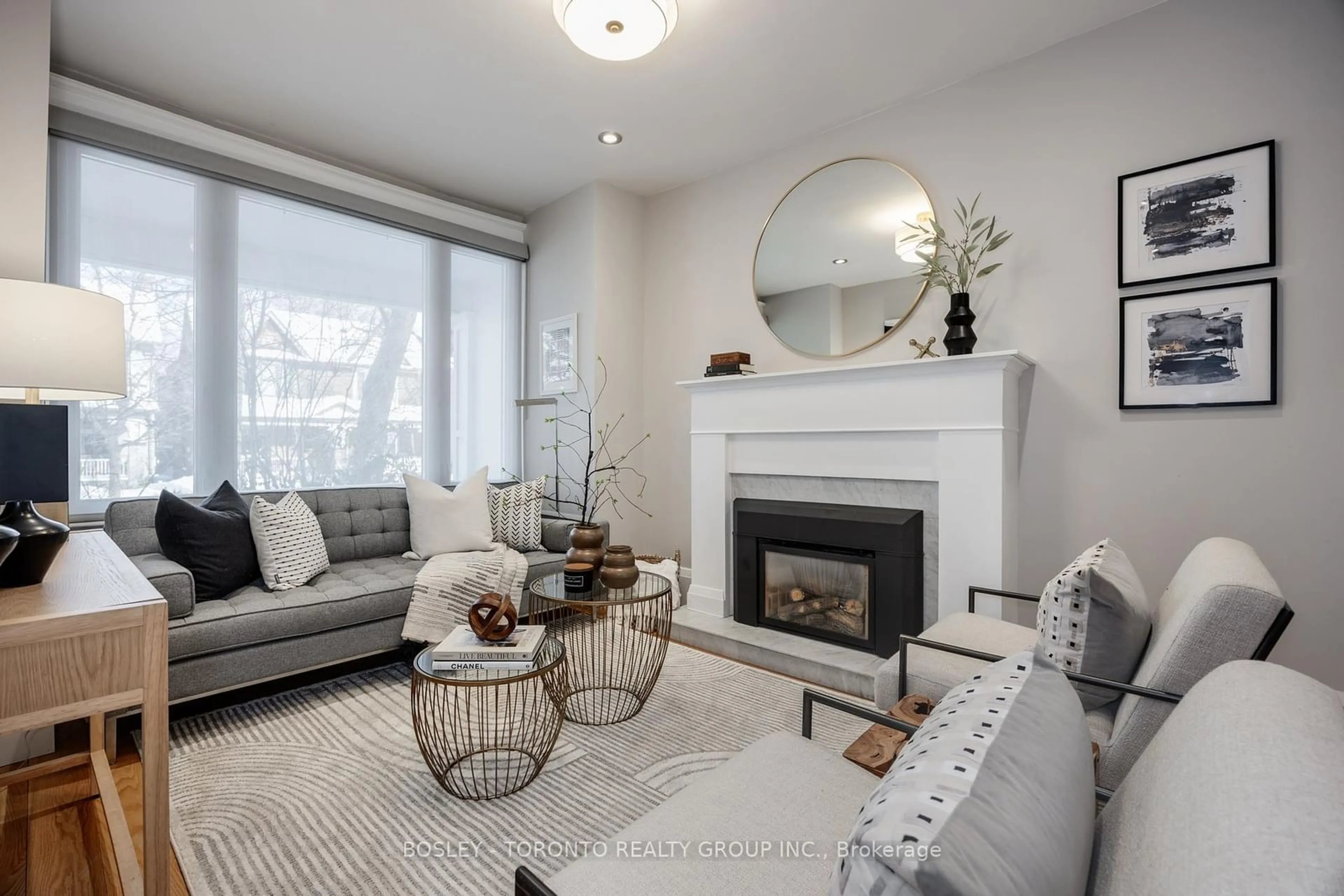 Living room with furniture, unknown for 120 Arundel Ave, Toronto Ontario M4K 3A4