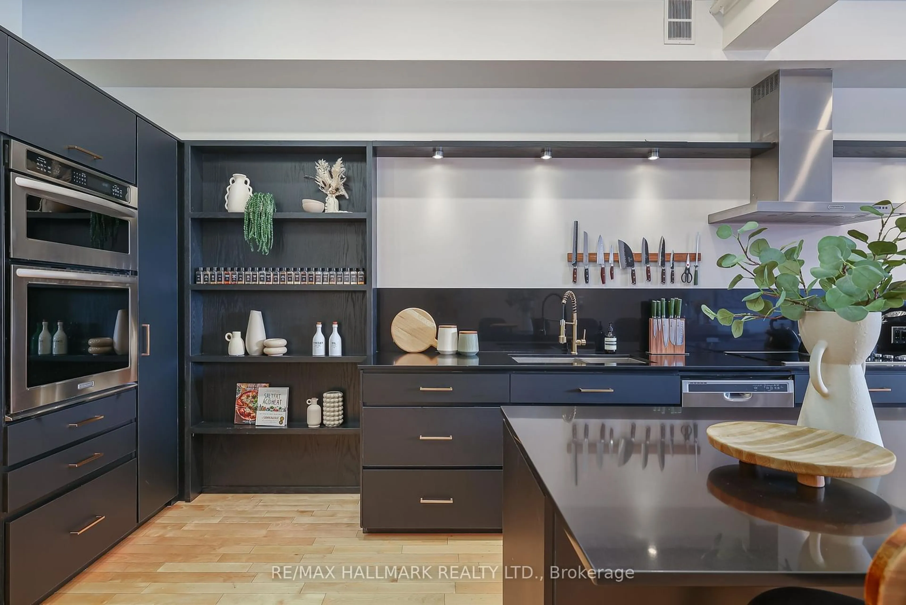 Contemporary kitchen, unknown for 326 Carlaw Ave #215, Toronto Ontario M4M 3N8