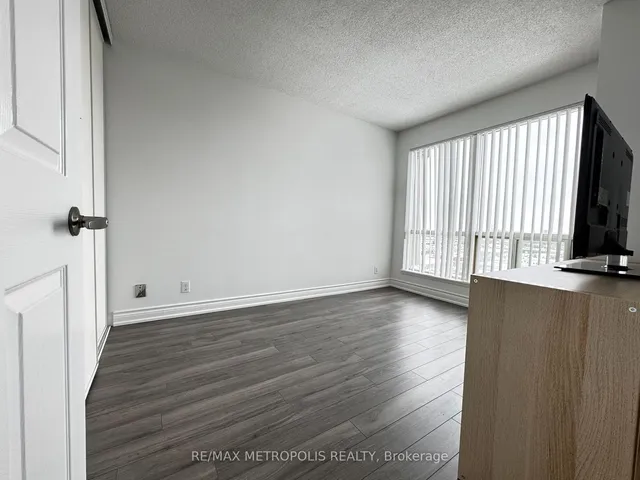 Additional property image - 18 Lee Centre Dr Unit 1613