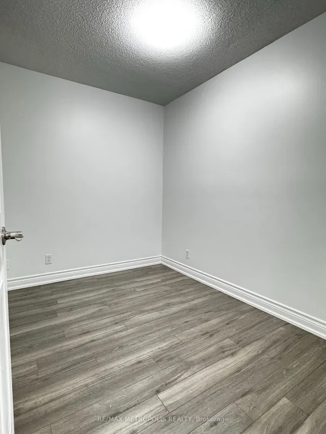 Additional property image - 18 Lee Centre Dr Unit 1613