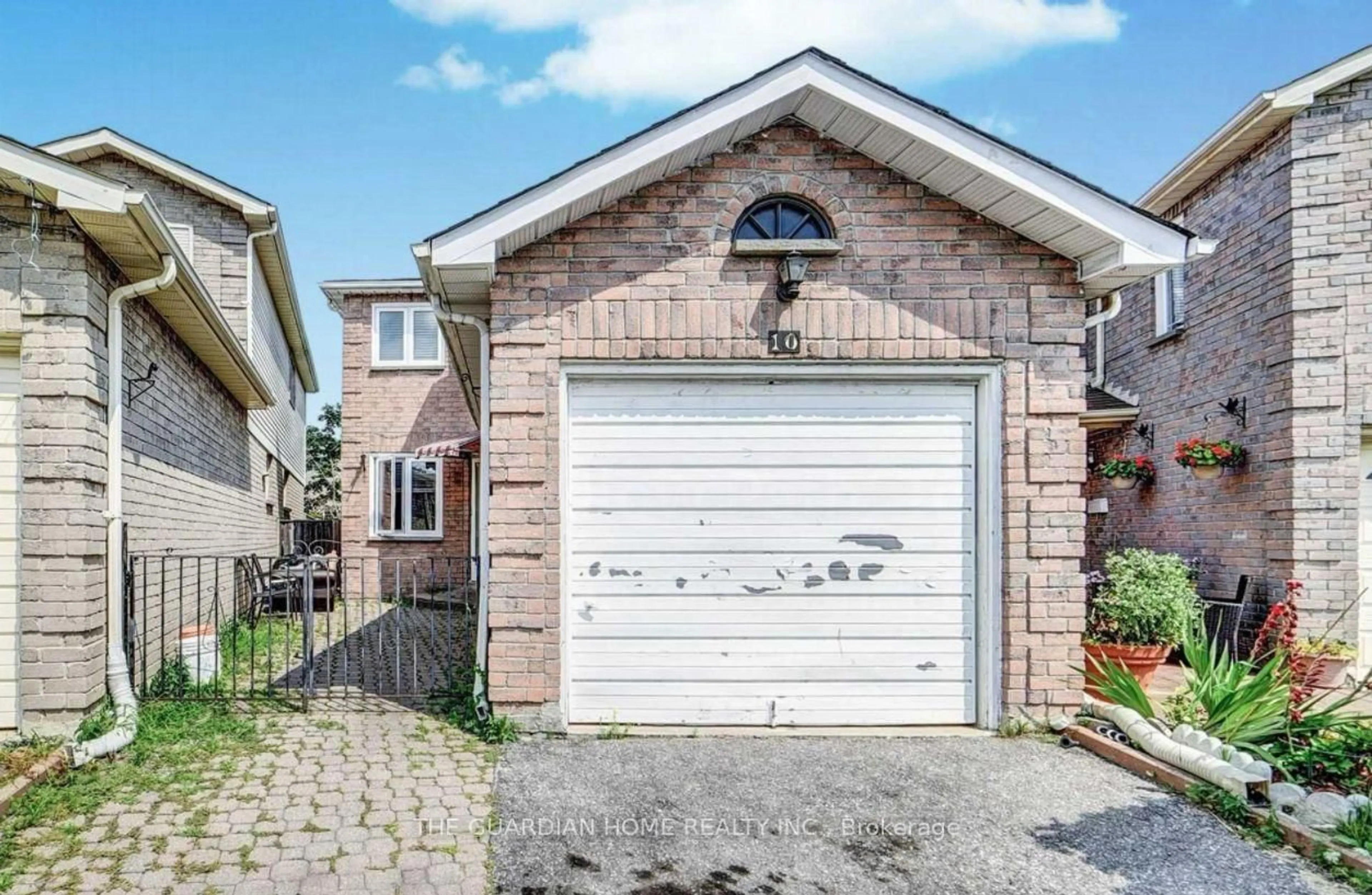 Home with brick exterior material, street for 10 Whispering Willow Ptwy, Toronto Ontario M1B 4A8