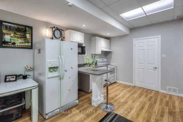 Additional property image - 2472 Eglinton Ave Unit TH10