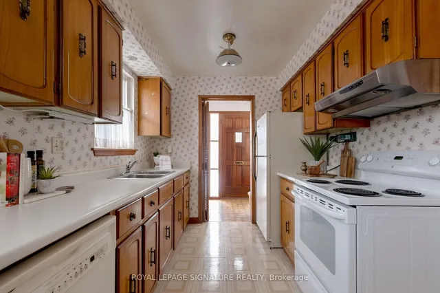 Additional property image - 22 Merkley Sq