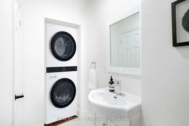 Additional property image - 428 Victoria Park Ave