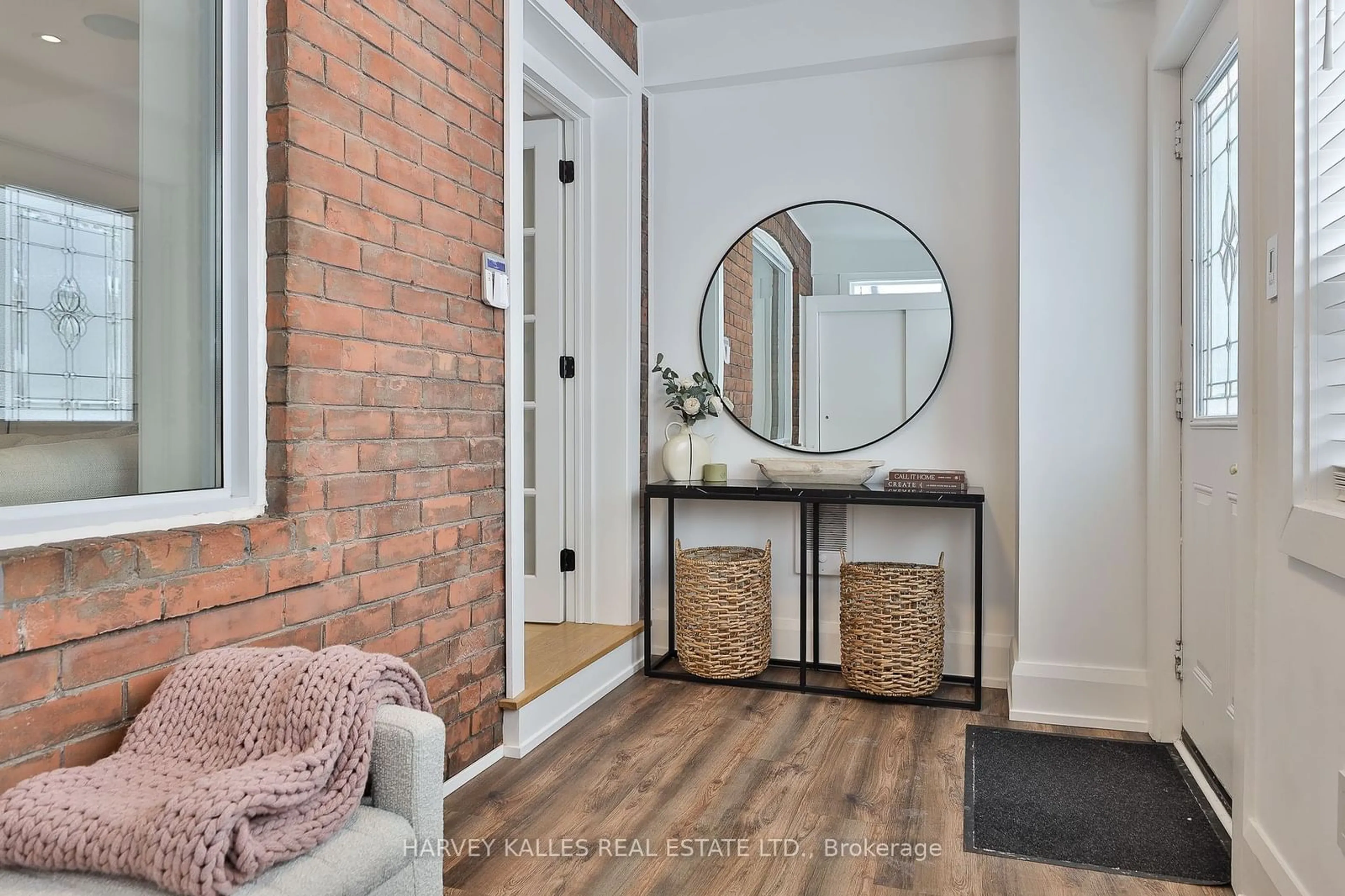 Indoor entryway for 20 Crewe Ave, Toronto Ontario M4C 2J1