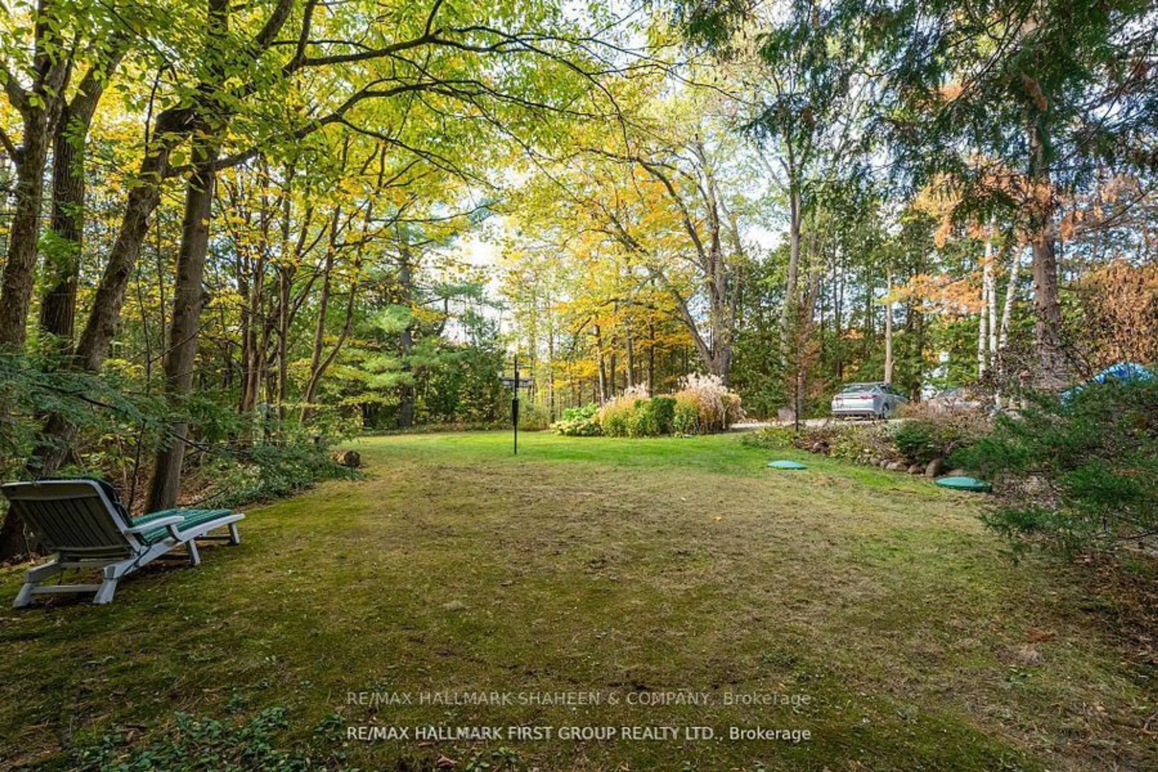 A pic from outside/outdoor area/front of a property/back of a property/a pic from drone, forest/trees view for 3335 Greenwood Rd, Pickering Ontario L1X 0J3