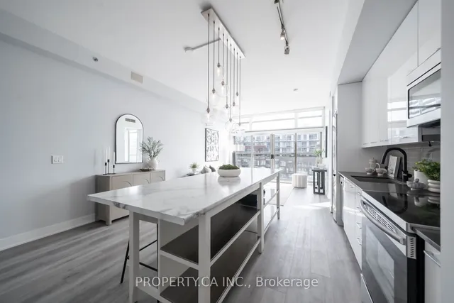 Additional property image - 630 Queen St Unit 810