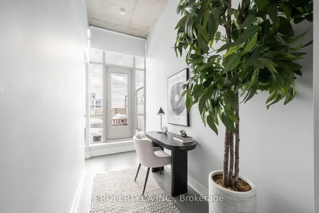 Additional property image - 630 Queen St Unit 810