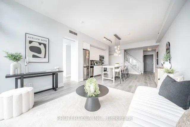 Additional property image - 630 Queen St Unit 810