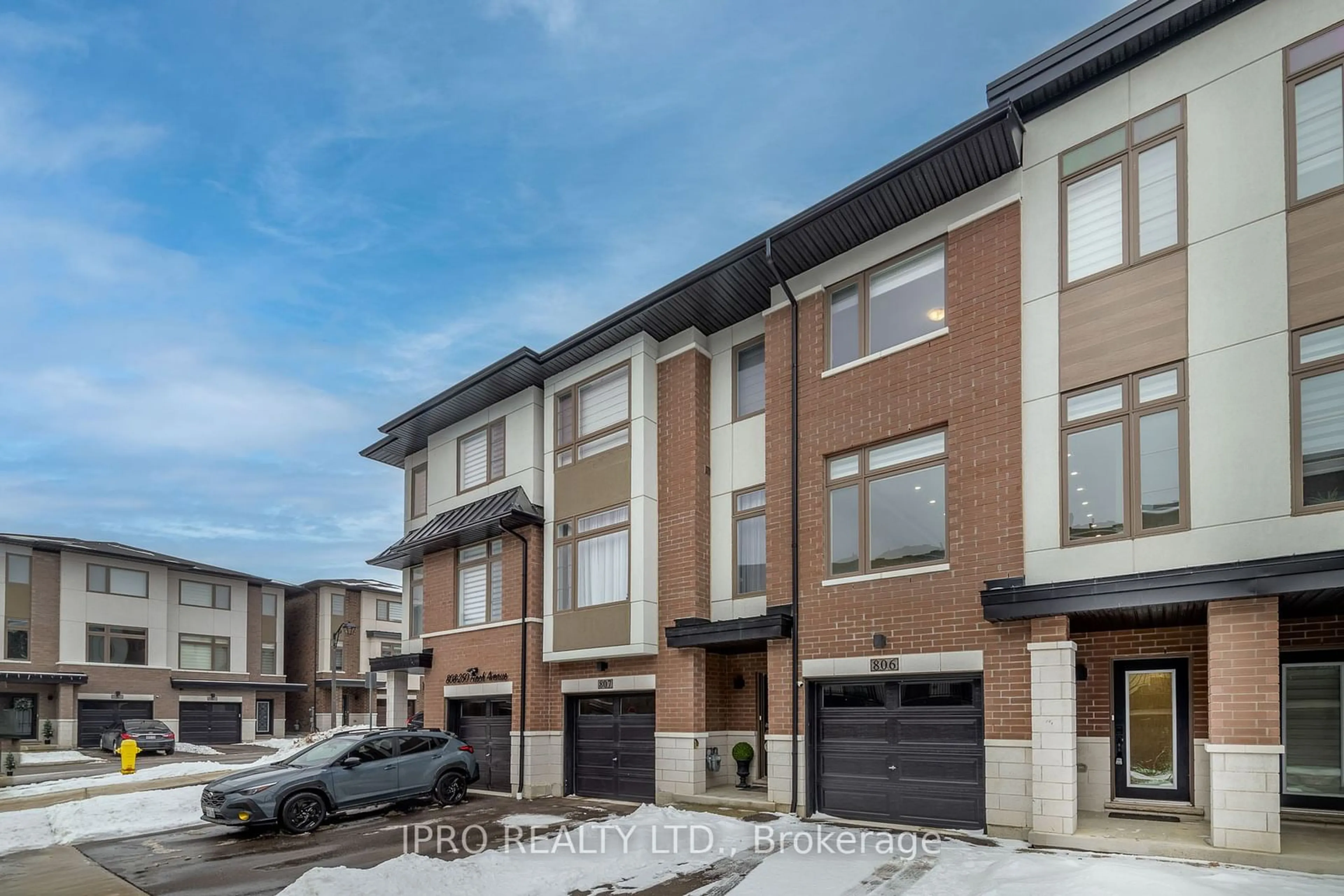 A pic from outside/outdoor area/front of a property/back of a property/a pic from drone, street for 250 Finch Ave #806, Pickering Ontario L1V 0G6