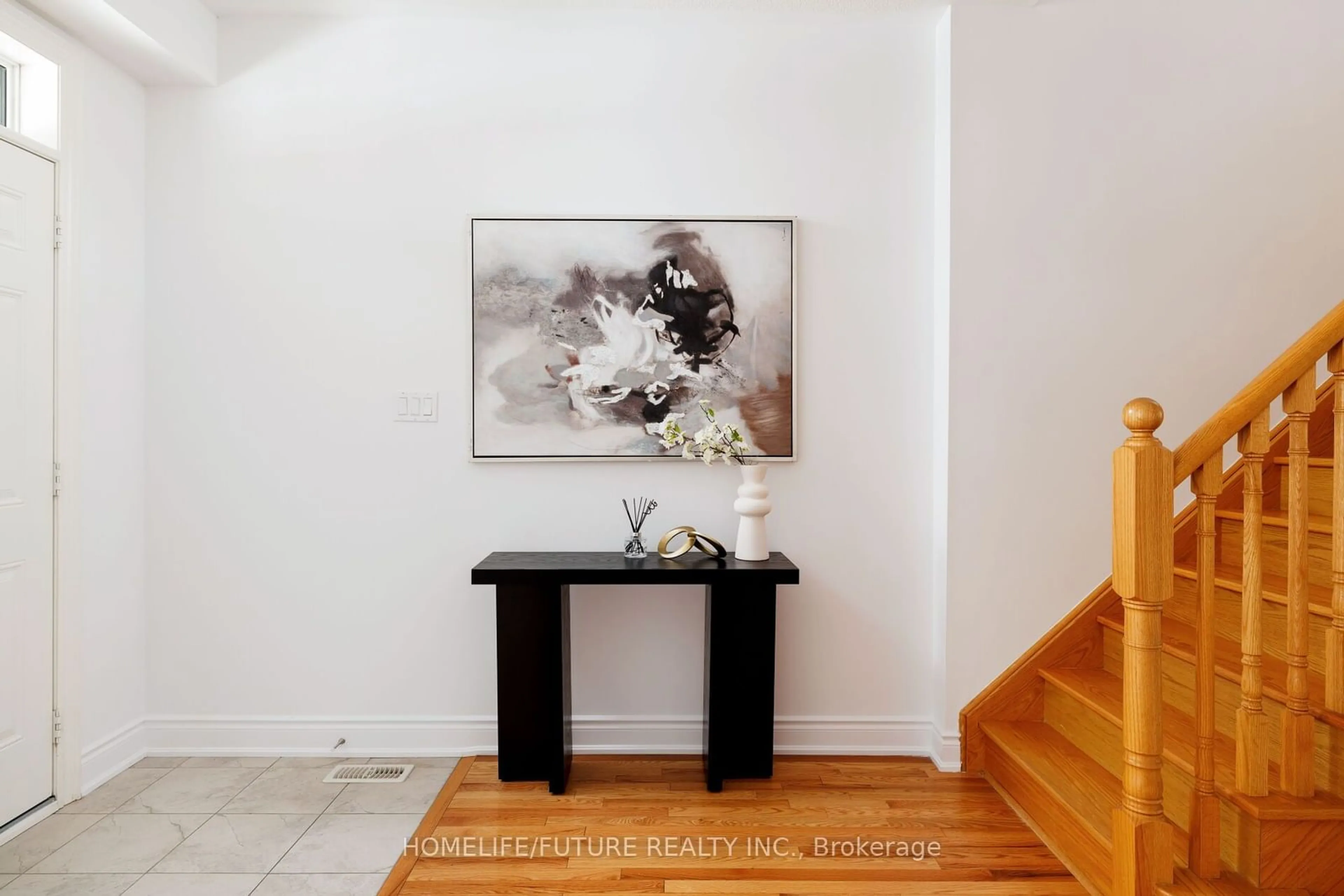 Indoor entryway for 7 Culloden Crt, Toronto Ontario M1C 0E9