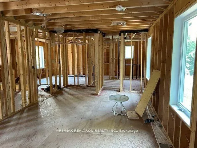 Additional property image - 213 Phyllis Ave