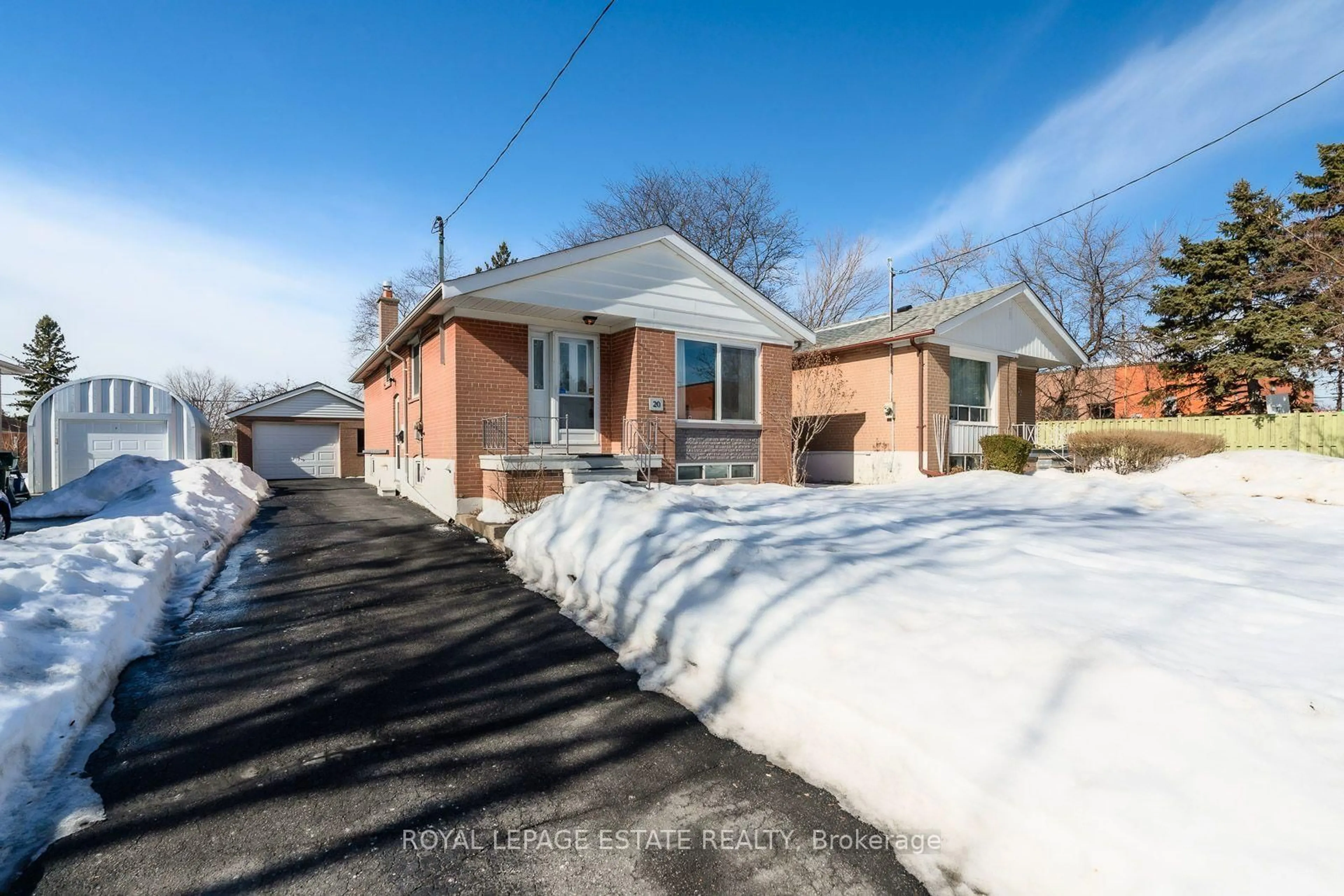 A pic from outside/outdoor area/front of a property/back of a property/a pic from drone, street for 20 Arnham Rd, Toronto Ontario M1R 2E7