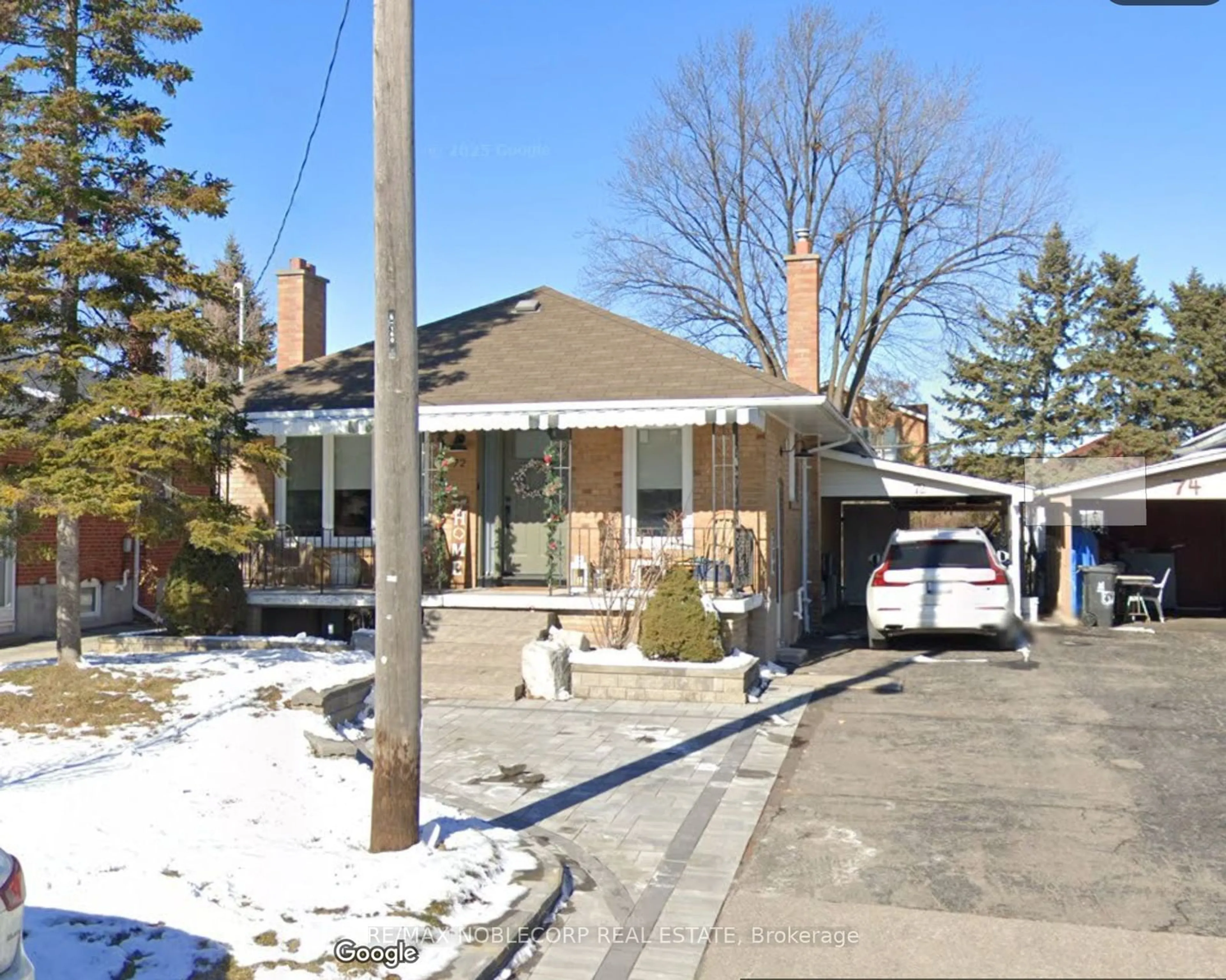 Home with brick exterior material, street for 72 Christina Cres, Toronto Ontario M1R 4H8