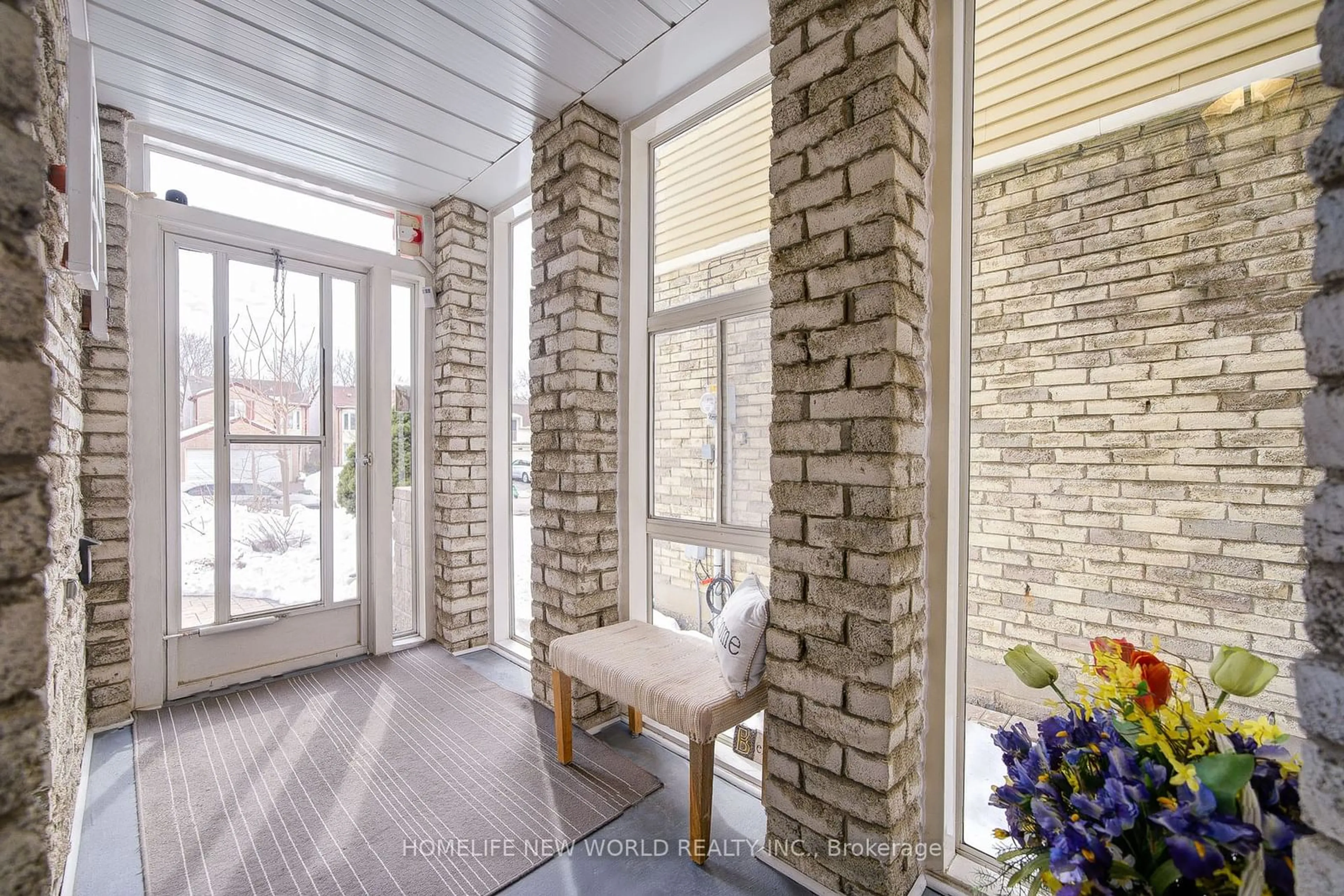 Home with brick exterior material, street for 127 Sandyhook Sq, Toronto Ontario M1W 3N6