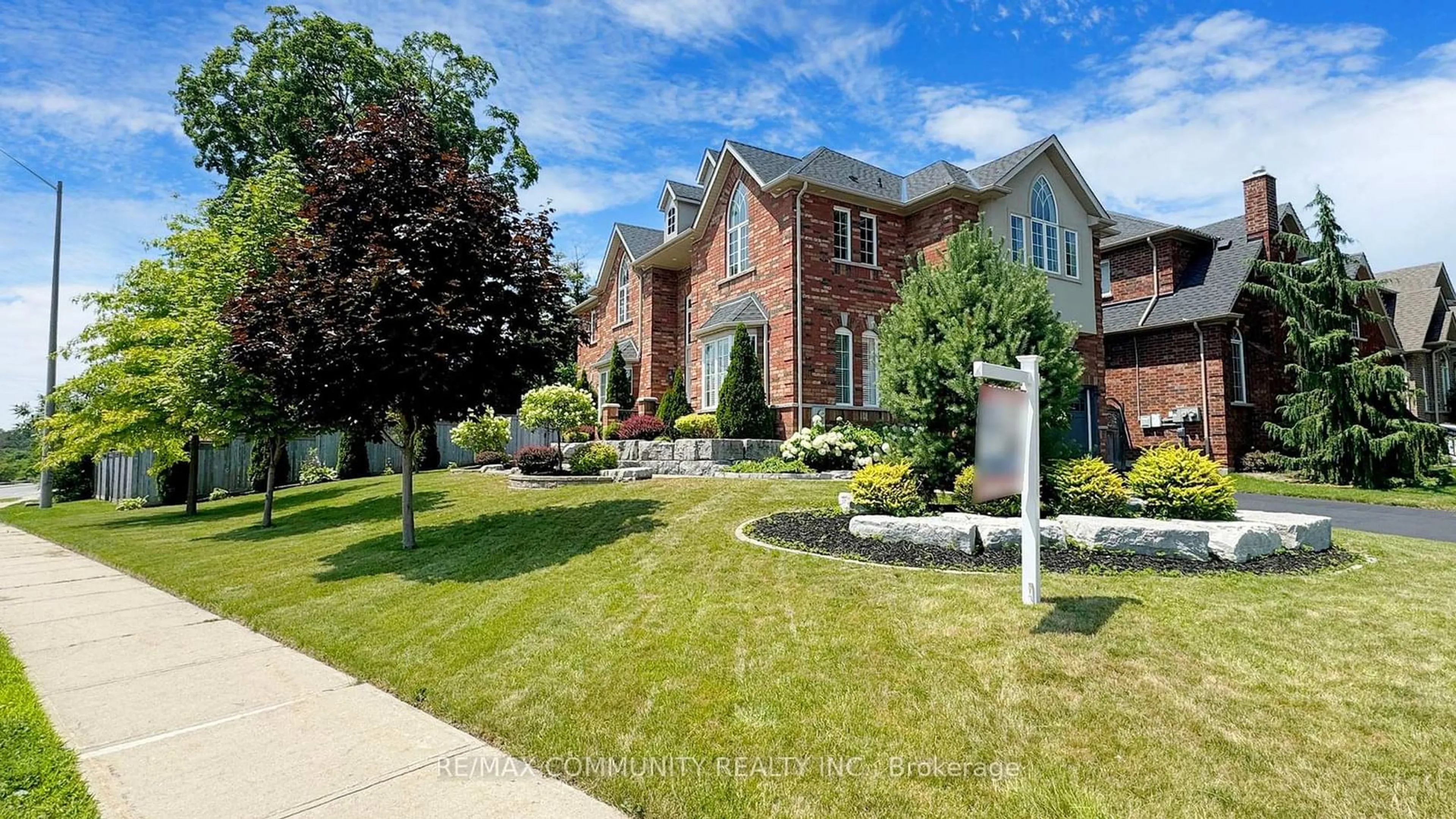 Home with brick exterior material, street for 730 Longworth Ave, Clarington Ontario L1C 0C7