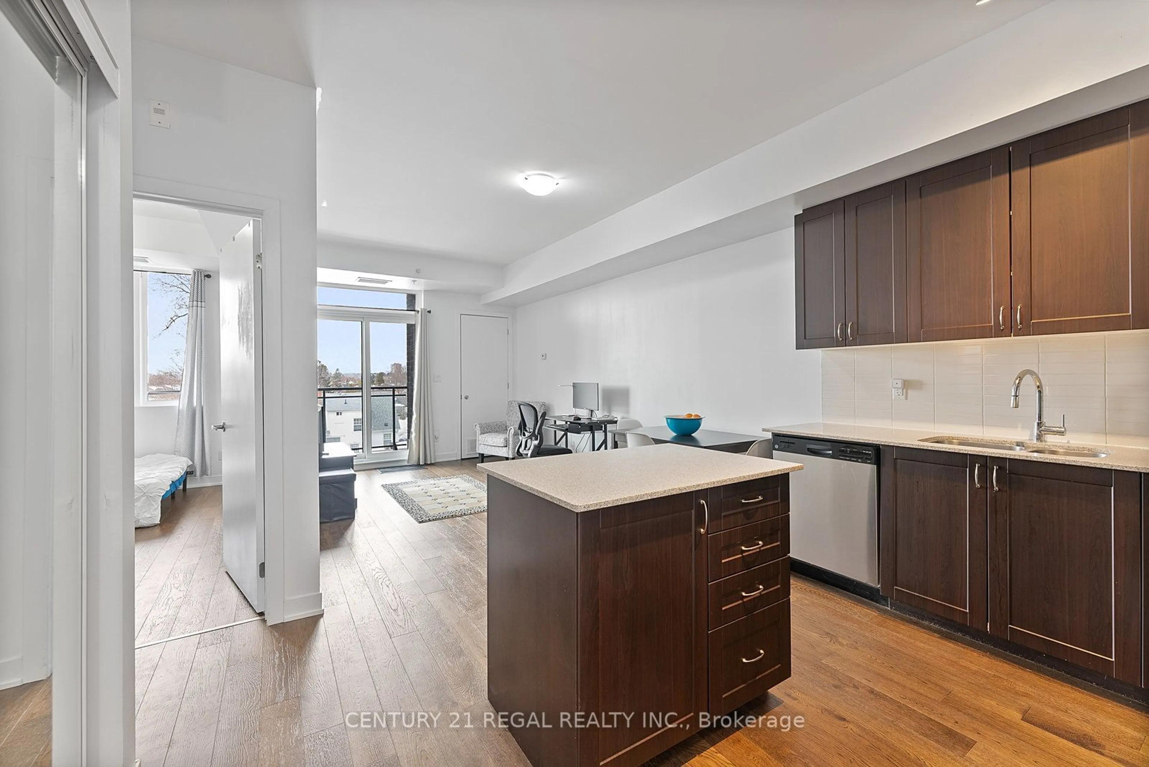 Open concept kitchen, unknown for 3560 st clair Ave #302, Toronto Ontario M1K 0A9