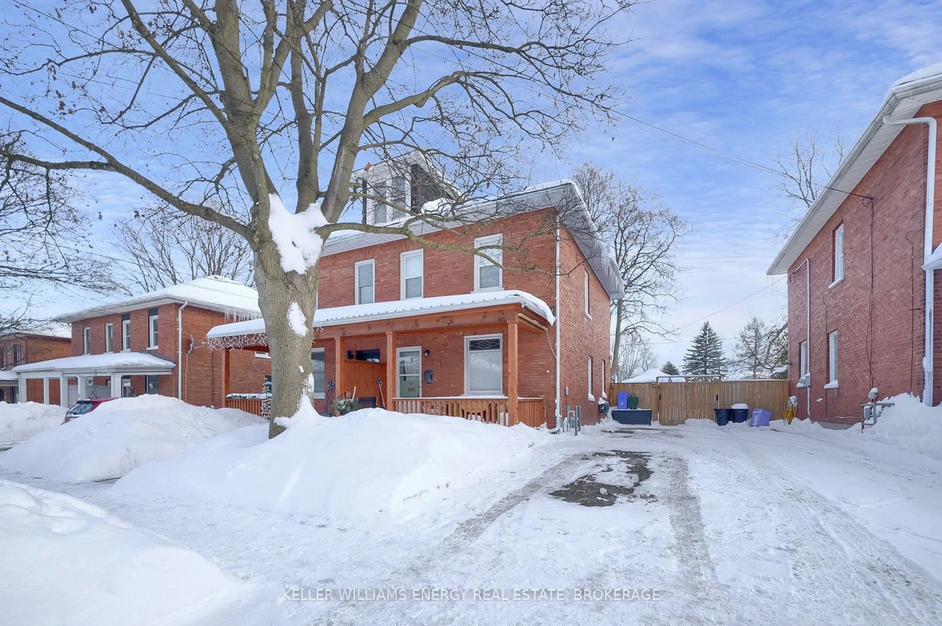 Home with brick exterior material, street for 19 Carlisle Ave, Clarington Ontario L1C 1W4