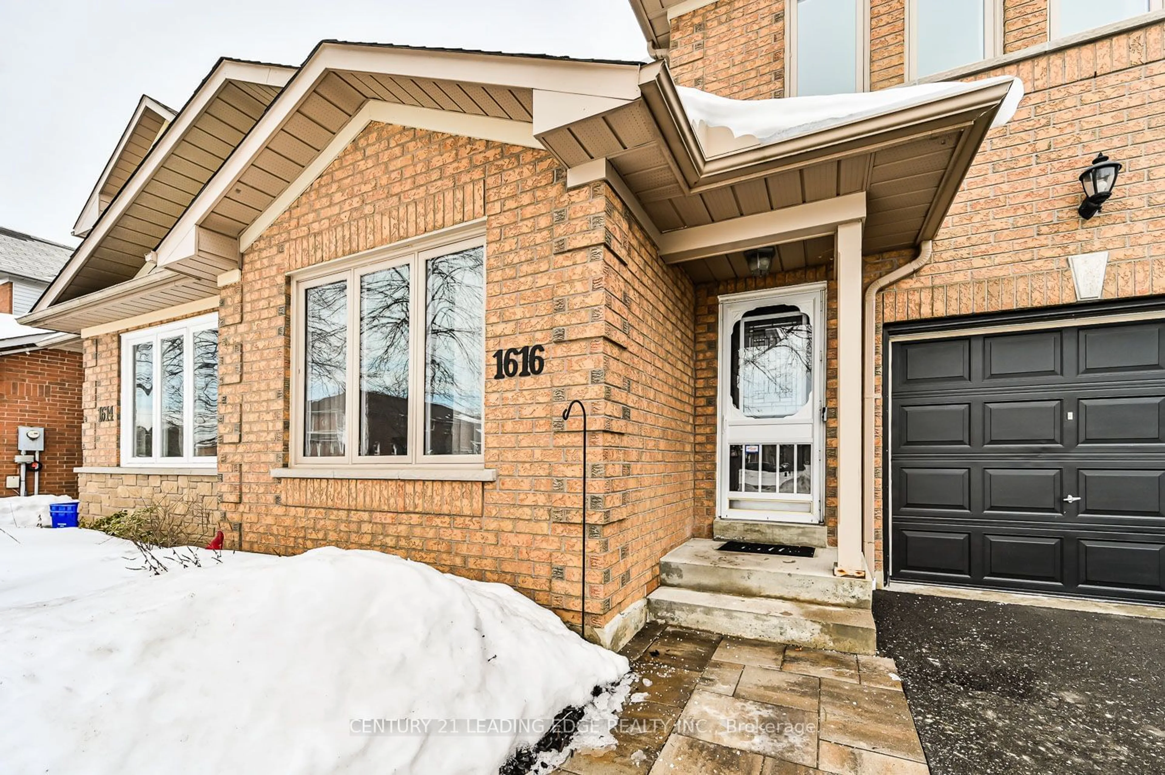 Home with brick exterior material, street for 1616 Arcadia Sq, Pickering Ontario L1V 6W3