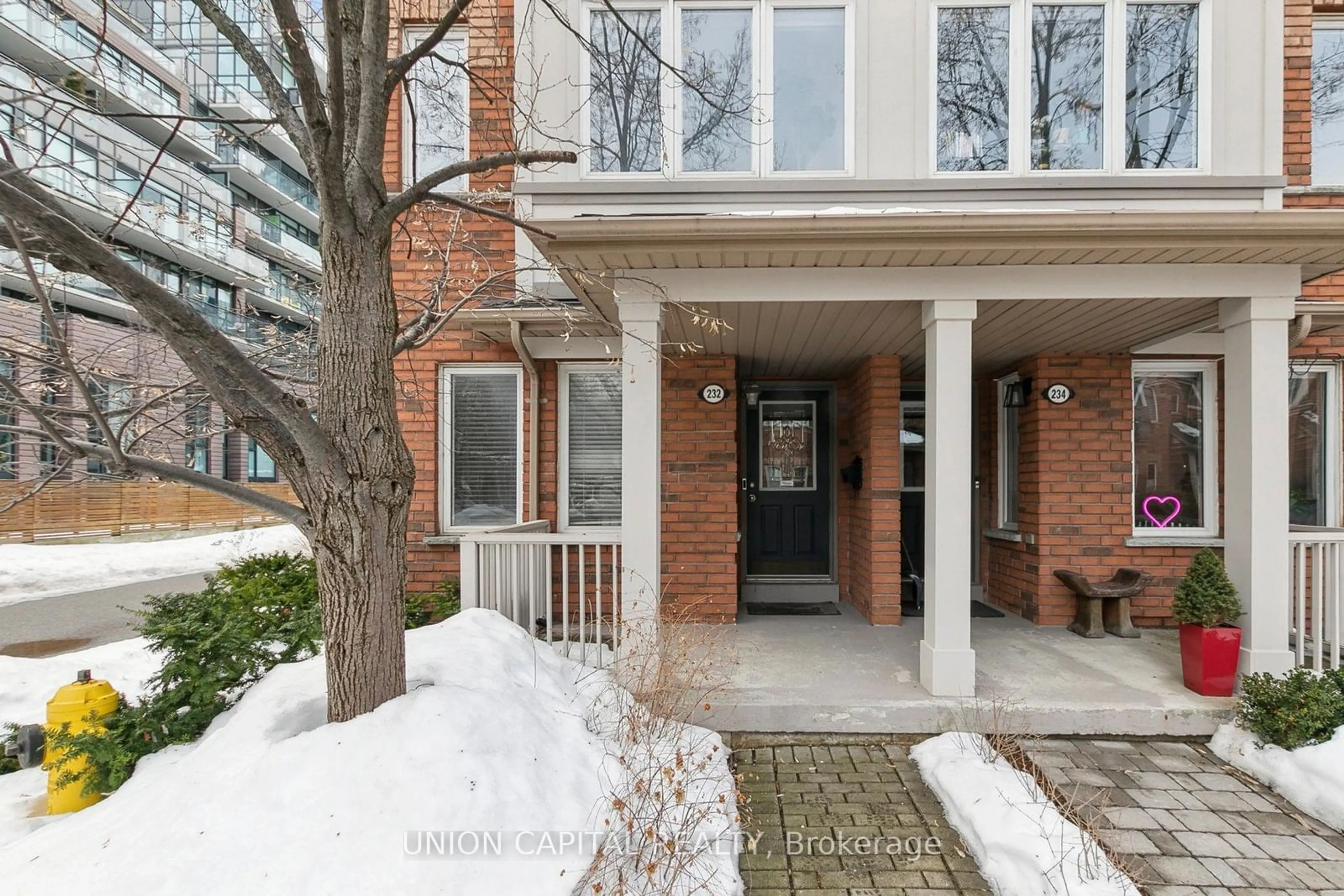 Unknown for 232 Boston Ave, Toronto Ontario M4M 1S3