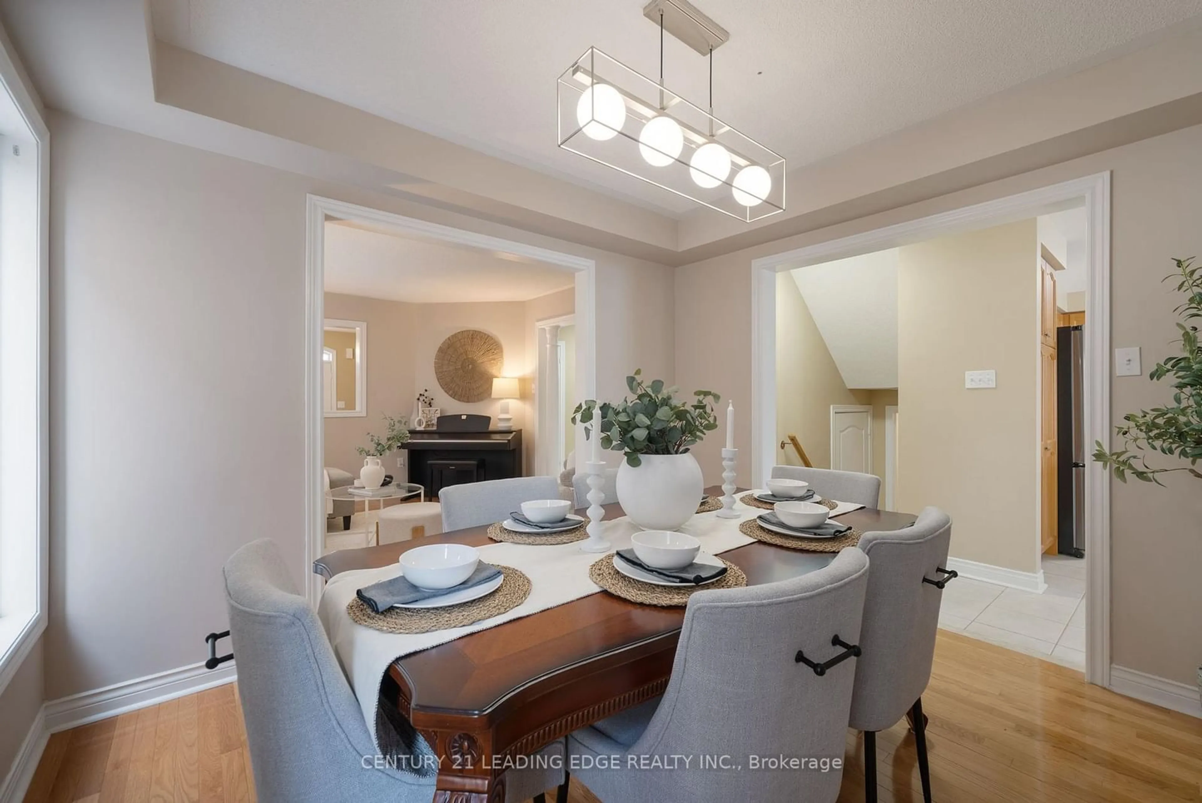 Dining room, unknown for 8 Root Cres, Ajax Ontario L1T 4J8