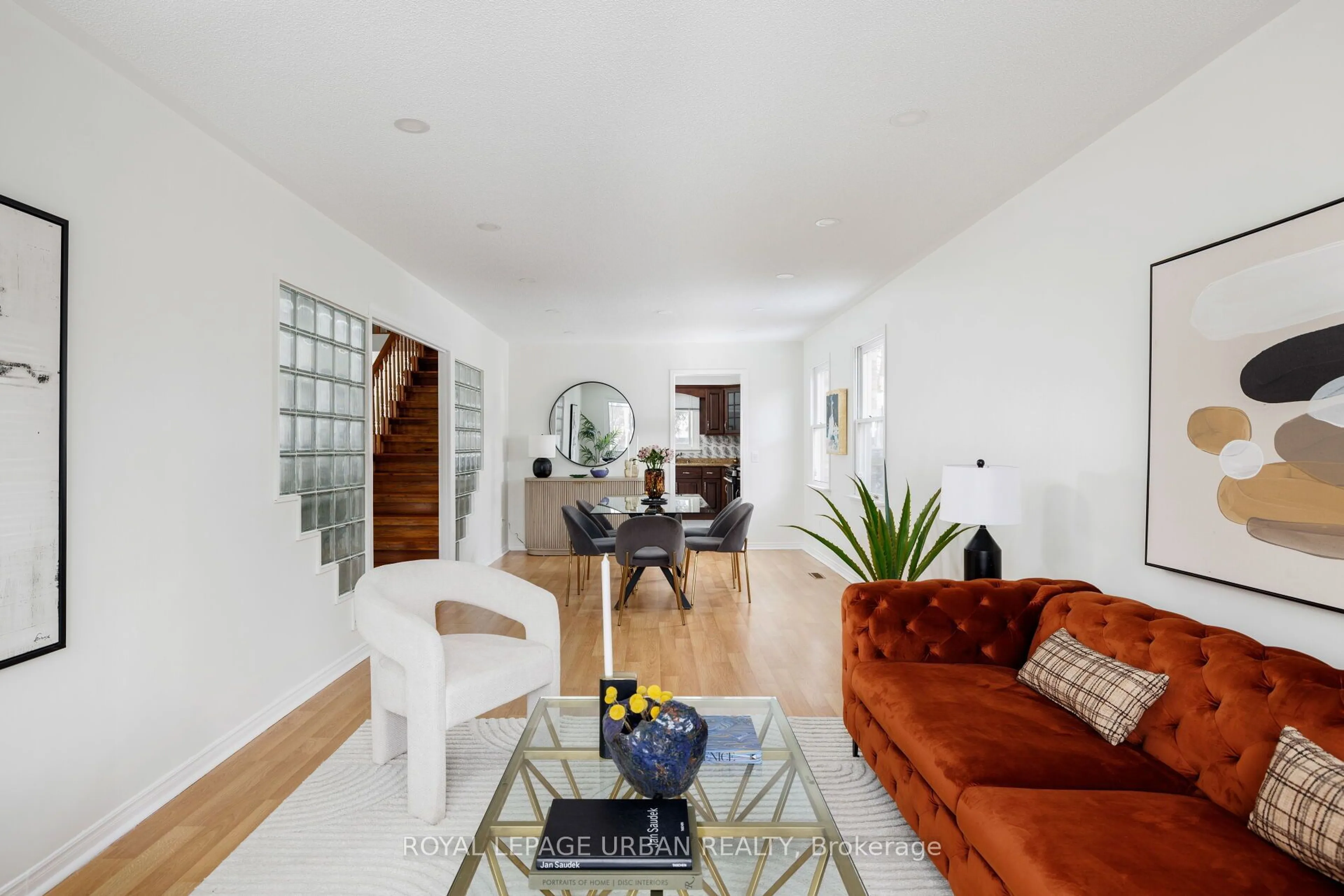 Living room with furniture, unknown for 55 Blueking Cres, Toronto Ontario M1C 4M8