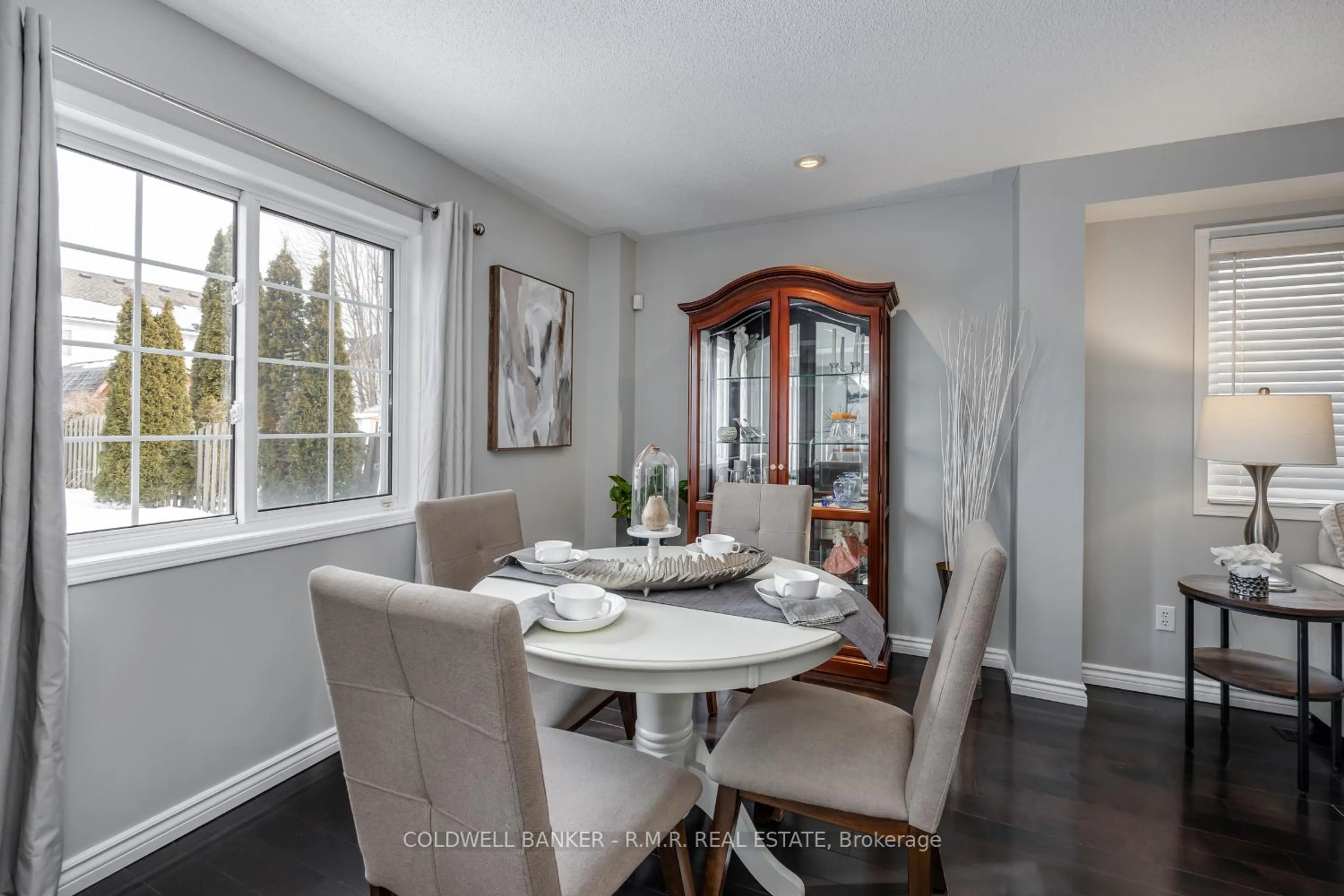 Dining room, unknown for 41 Four Winds Dr, Whitby Ontario L1N 9R7