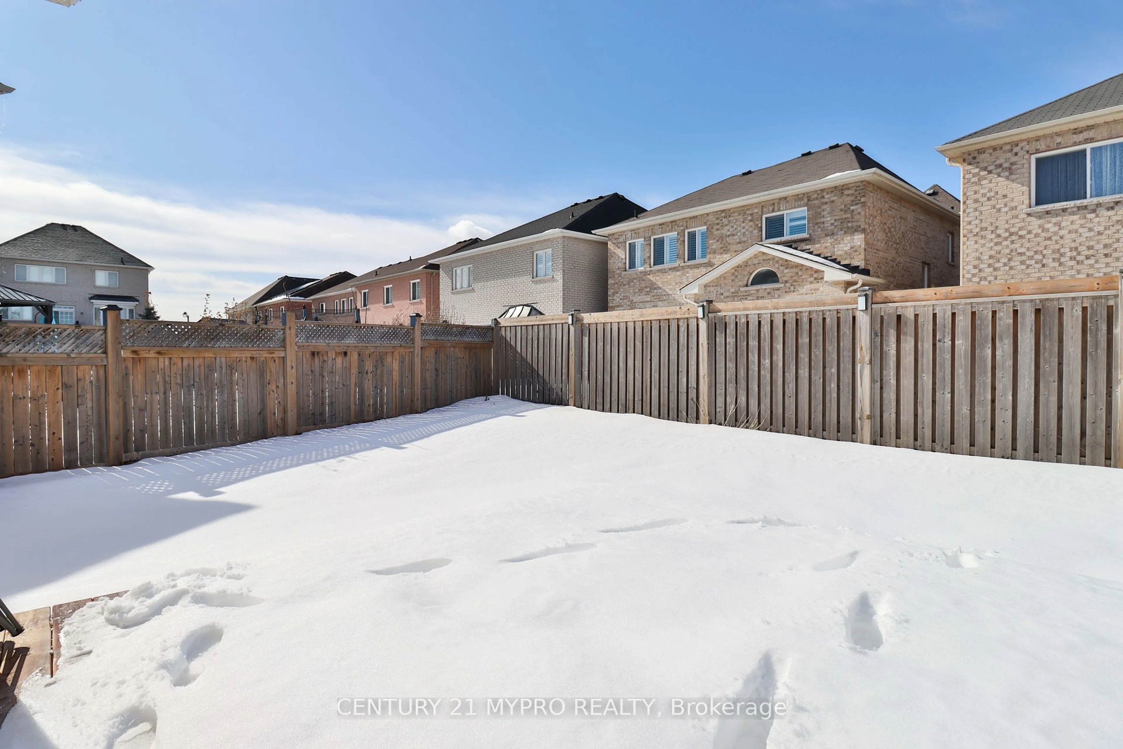 Patio, unknown for 23 Bellotti Cres, Ajax Ontario L1Z 0M2