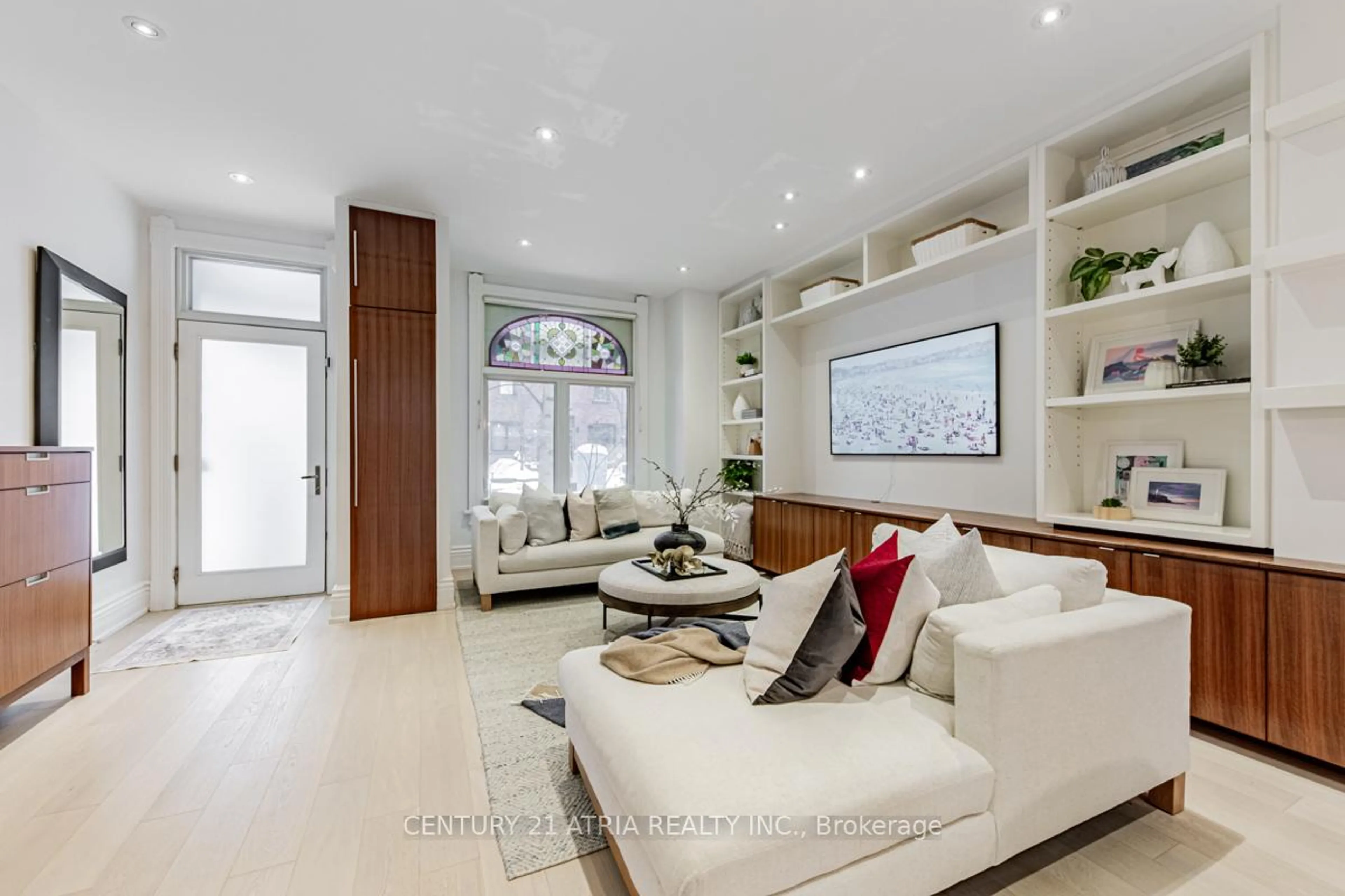 Living room with furniture, ceramic/tile floor for 56 Brooklyn Ave, Toronto Ontario M4M 2X5