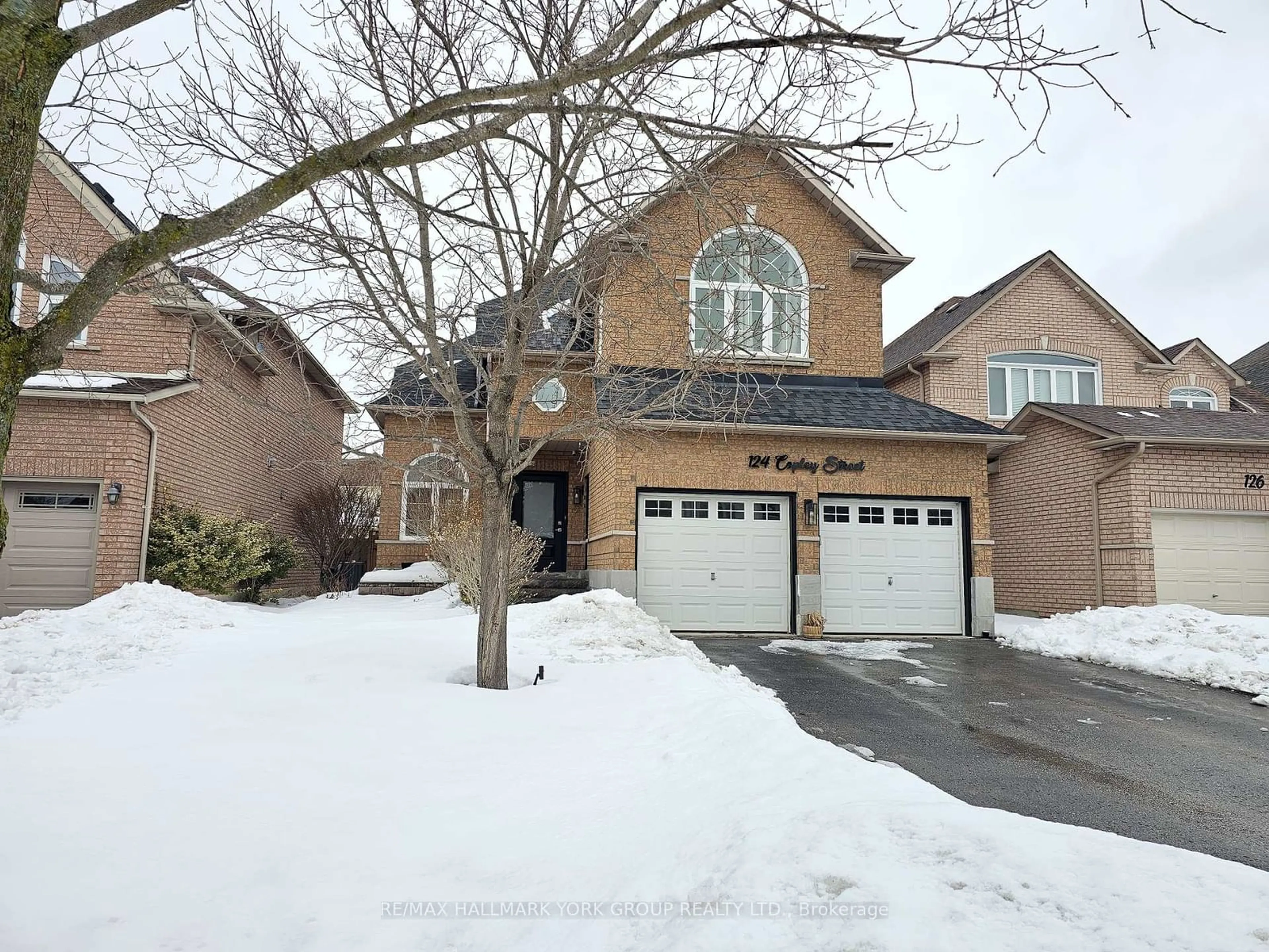 Home with brick exterior material, street for 124 Copley St, Pickering Ontario L1V 6S8