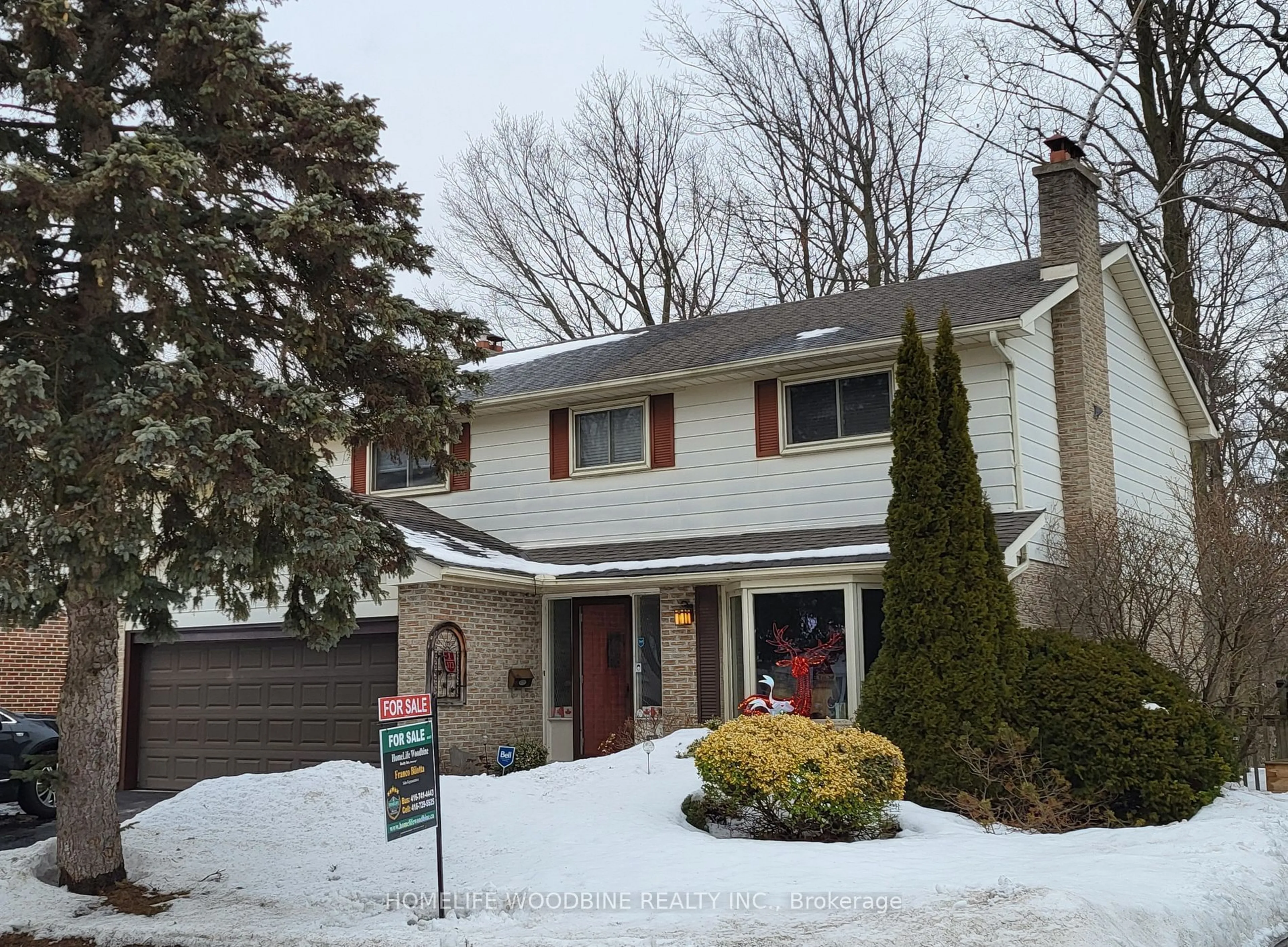 Home with vinyl exterior material, street for 31 Cherryhill Ave, Toronto Ontario M1C 1W9