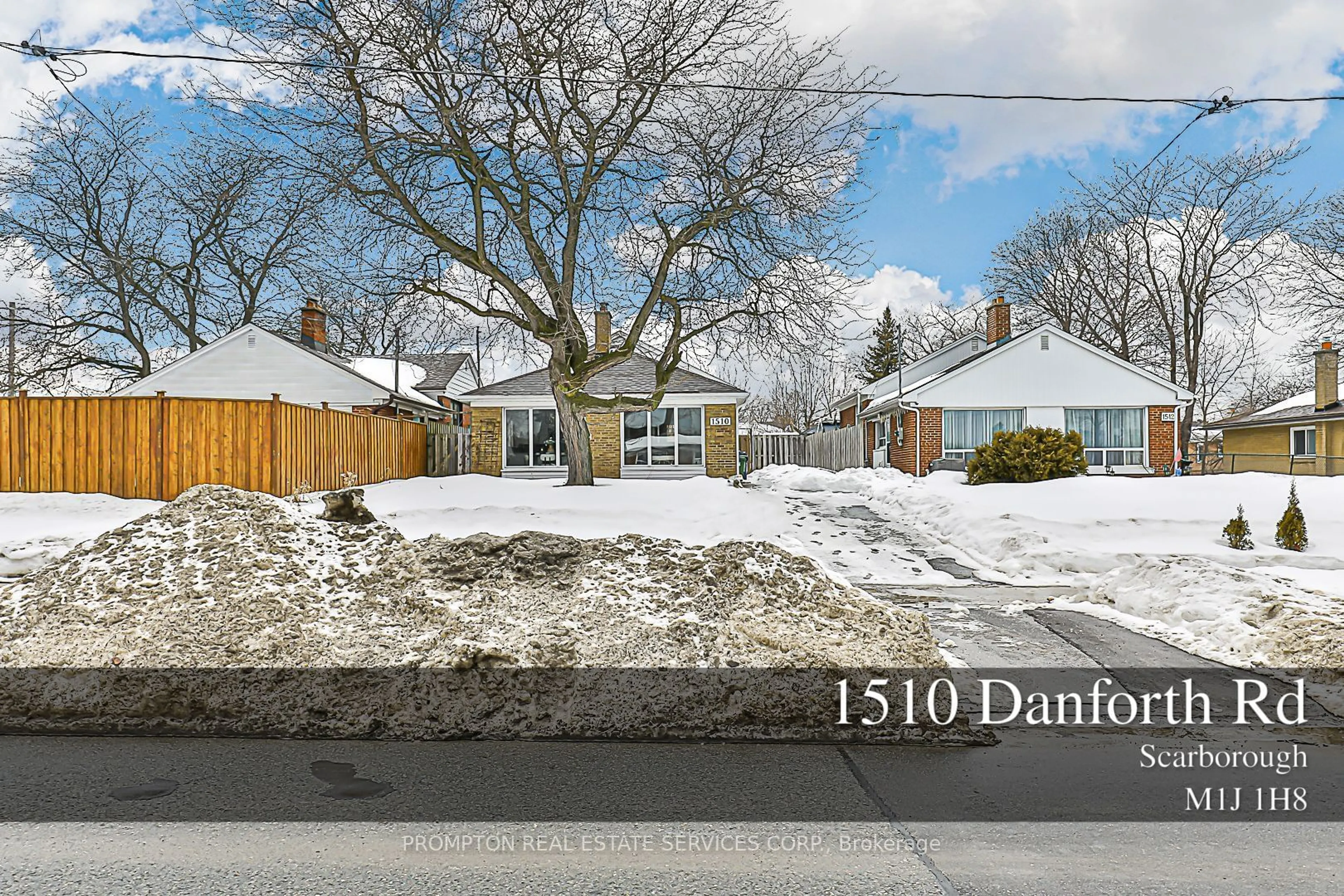 A pic from outside/outdoor area/front of a property/back of a property/a pic from drone, street for 1510 Danforth Rd, Toronto Ontario M1J 1H8