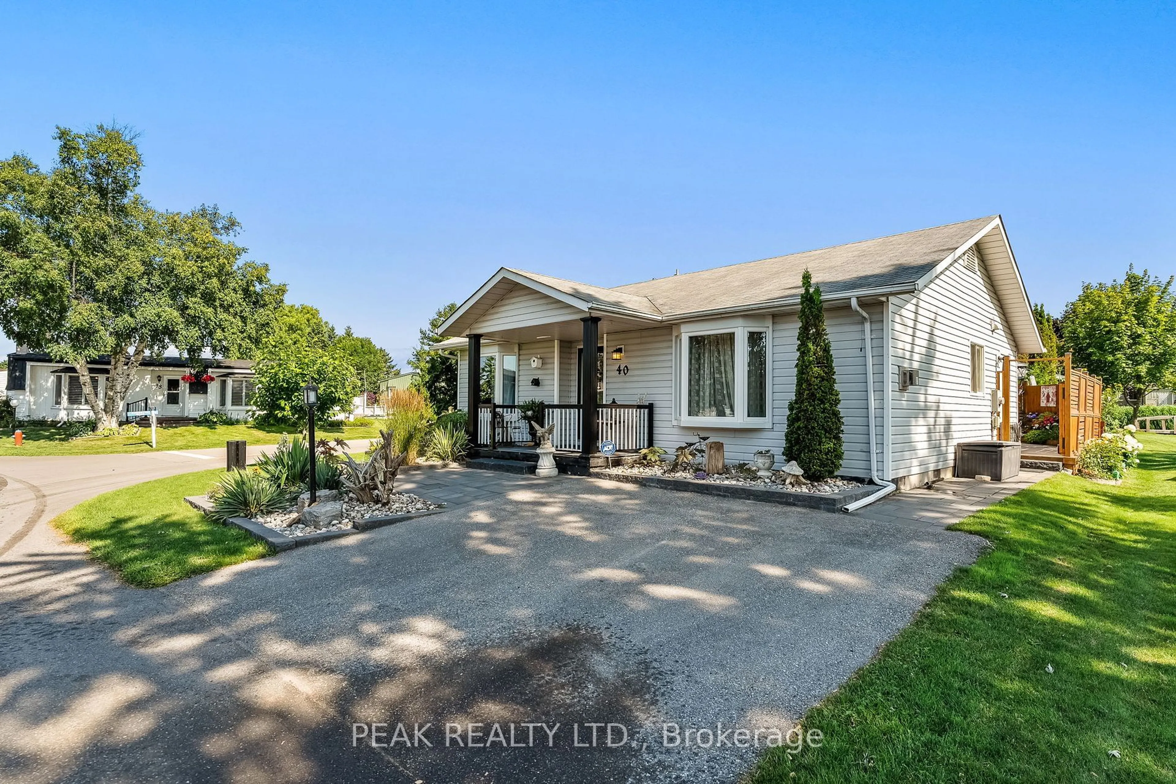 Unknown for 40 The Cove Rd, Clarington Ontario L1B 0B2